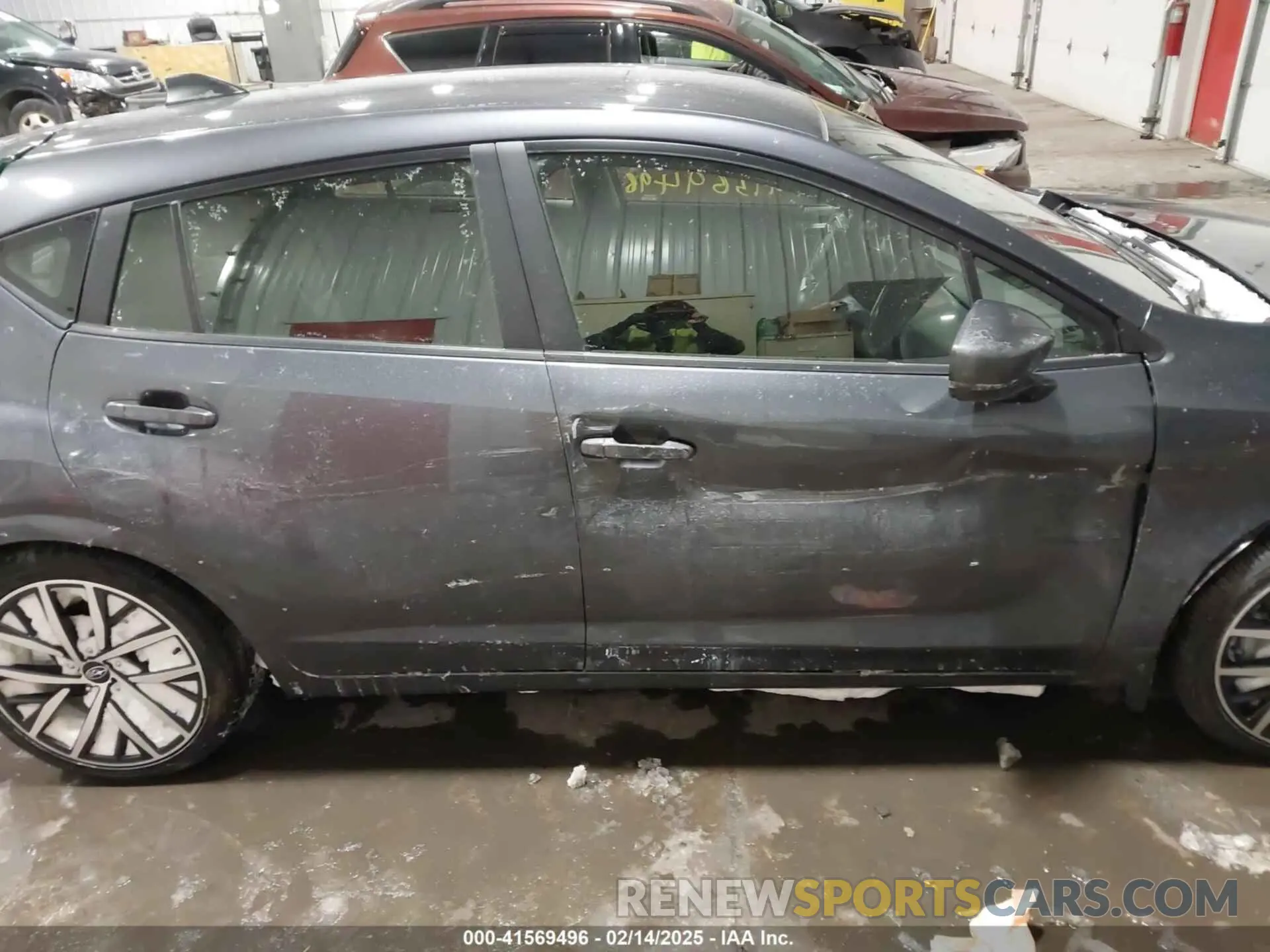14 fotografías del automóvil dañado JF1GUAFC0R8864822 SUBARU IMPREZA 2024