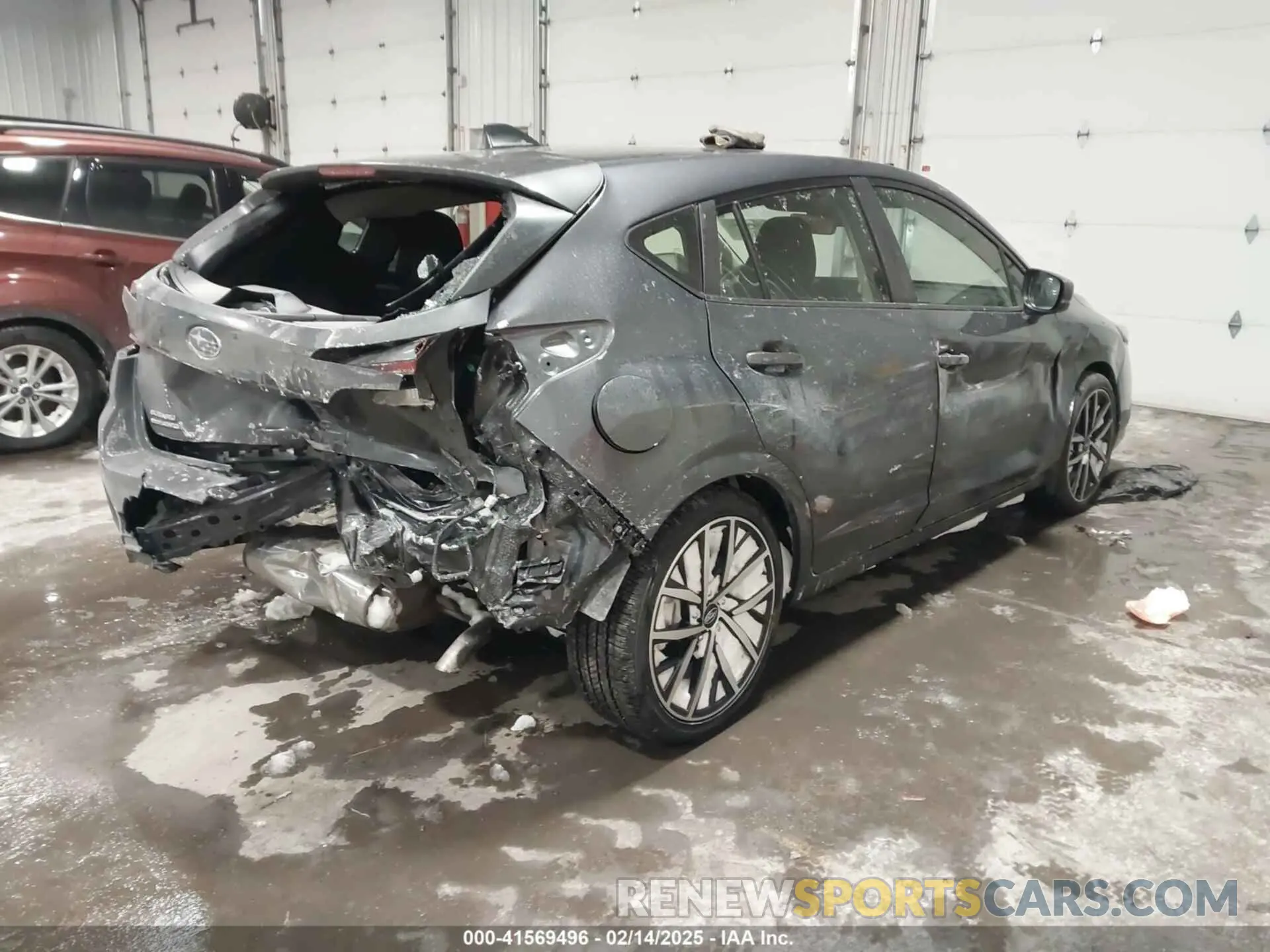 4 fotografías del automóvil dañado JF1GUAFC0R8864822 SUBARU IMPREZA 2024