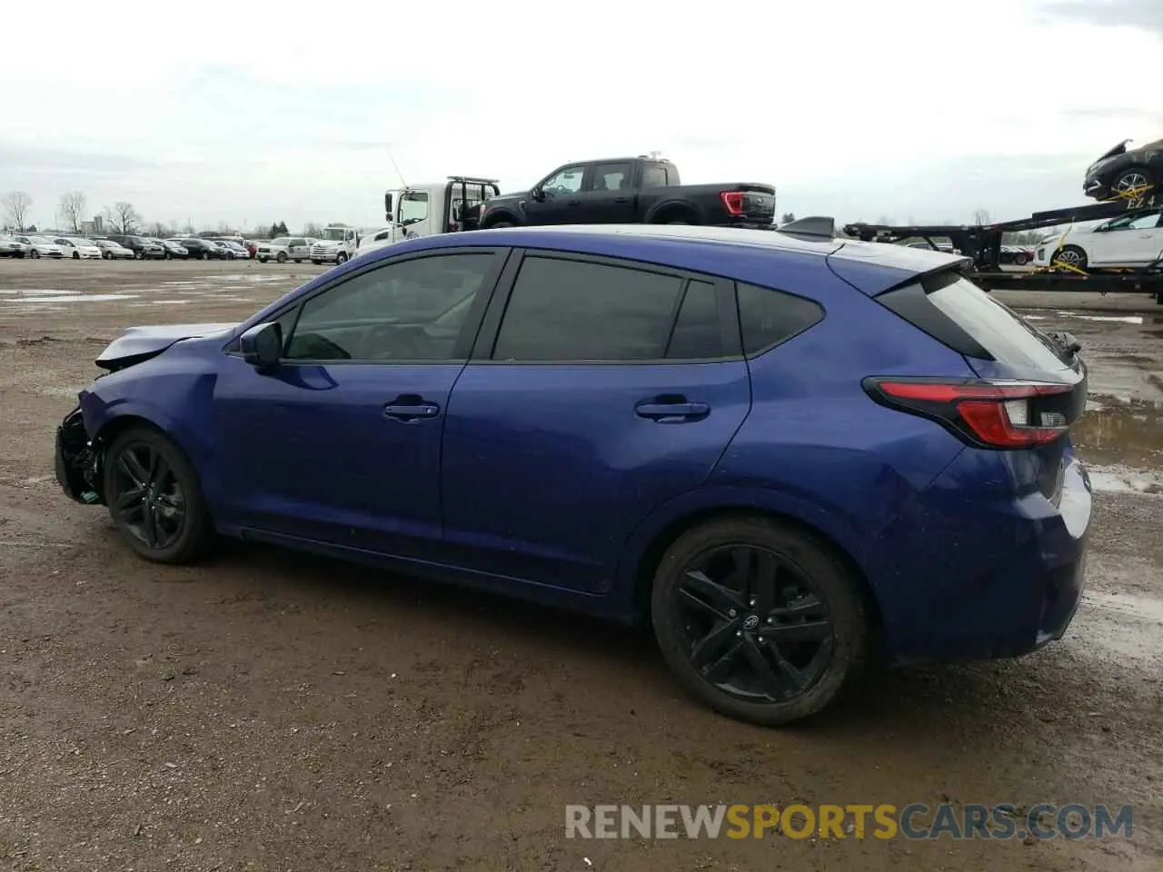 2 fotografías del automóvil dañado JF1GUAFC2R8315266 SUBARU IMPREZA 2024