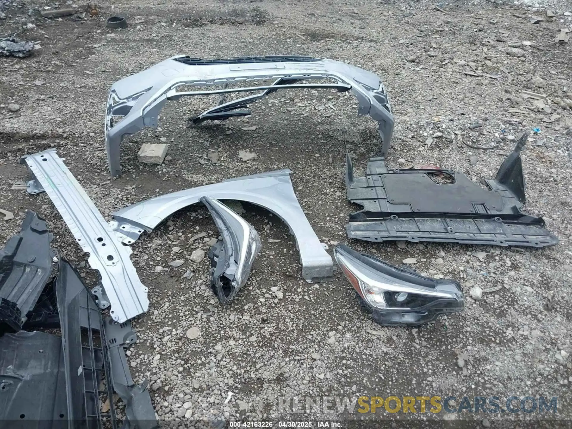 12 fotografías del automóvil dañado JF1GUAFC2R8915818 SUBARU IMPREZA 2024