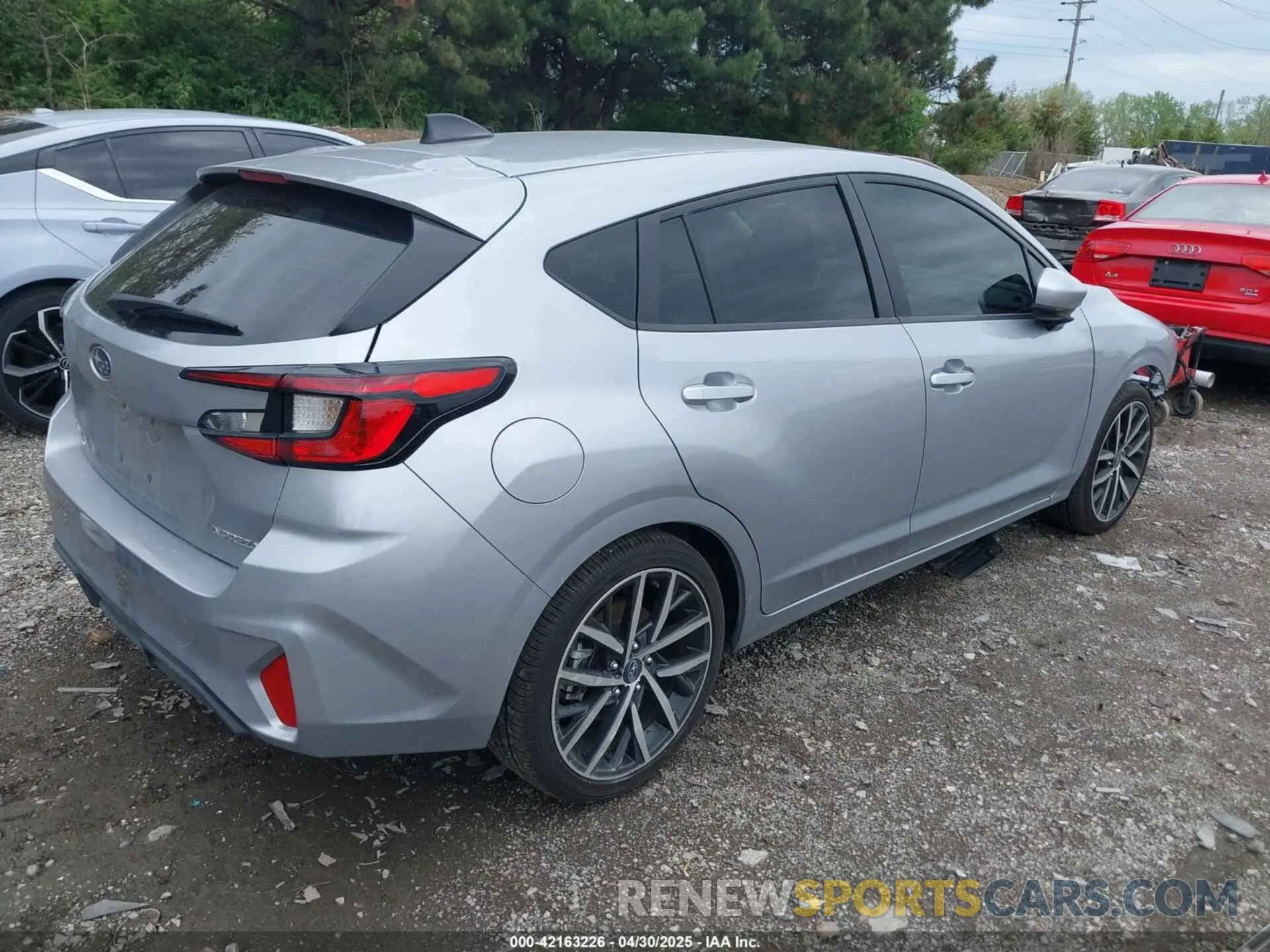 4 fotografías del automóvil dañado JF1GUAFC2R8915818 SUBARU IMPREZA 2024