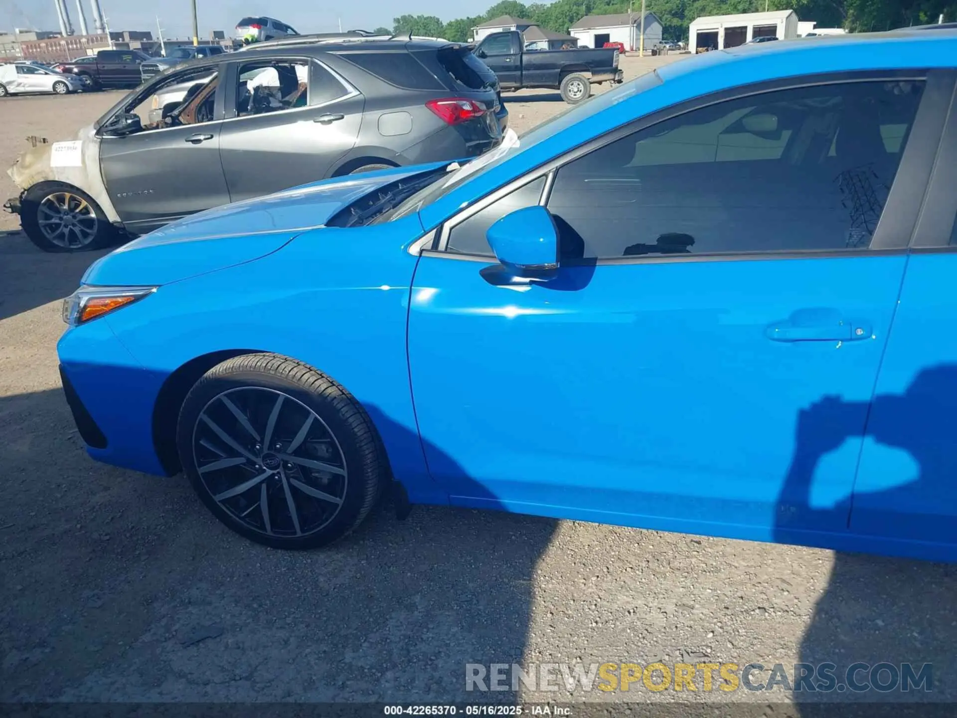 14 fotografías del automóvil dañado JF1GUAFC4R8335003 SUBARU IMPREZA 2024