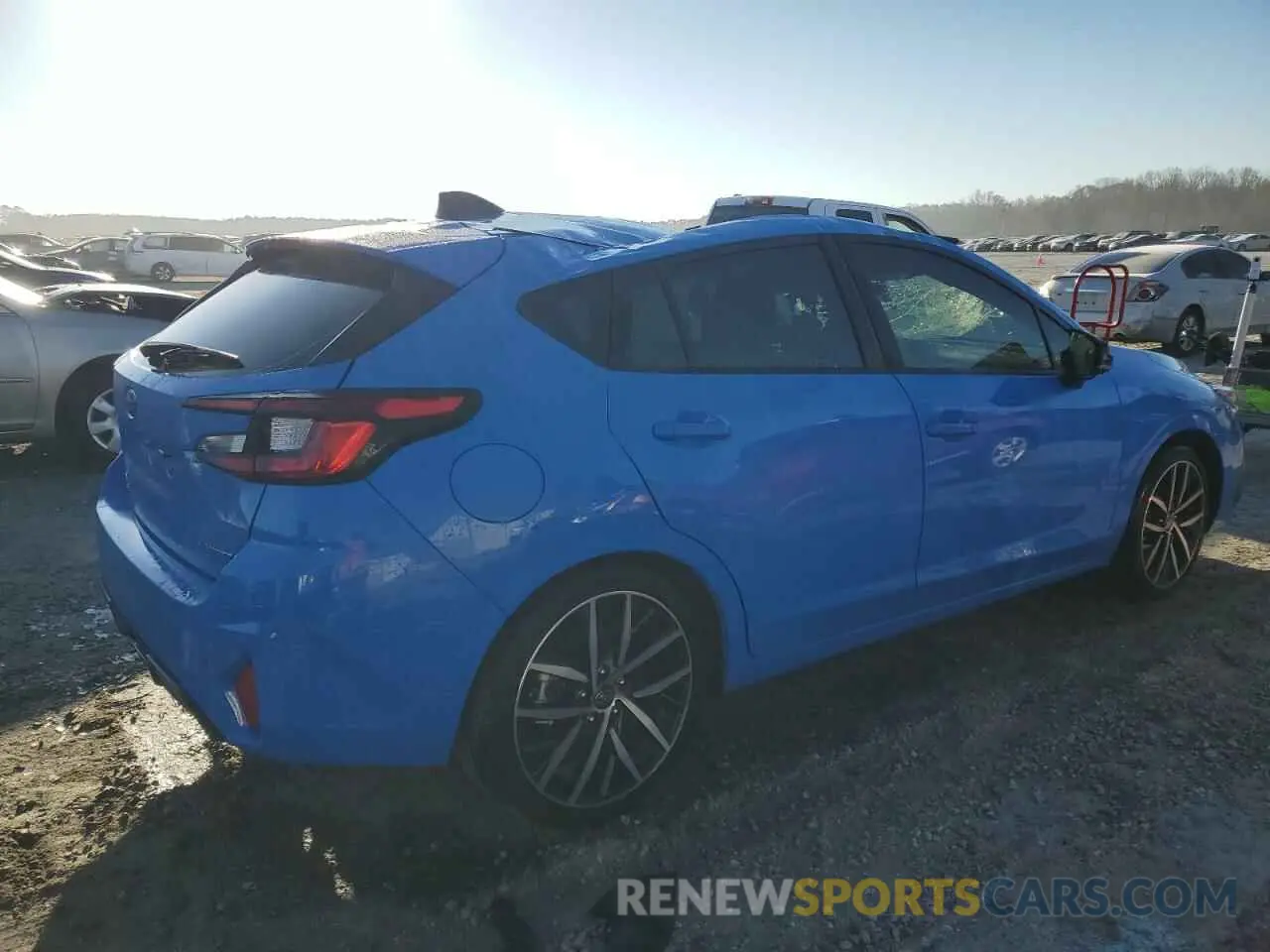 3 fotografías del automóvil dañado JF1GUAFC5R8239364 SUBARU IMPREZA 2024
