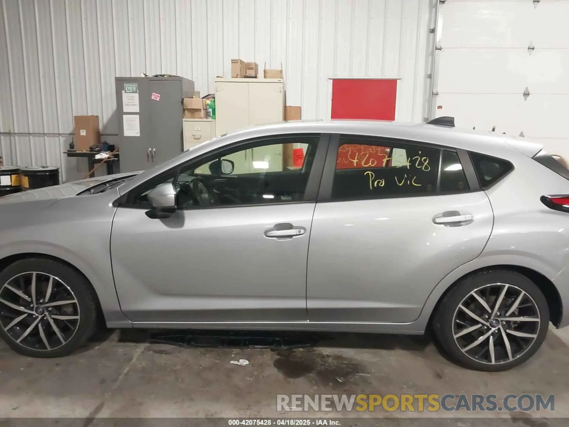 14 fotografías del automóvil dañado JF1GUAFC6R8224162 SUBARU IMPREZA 2024