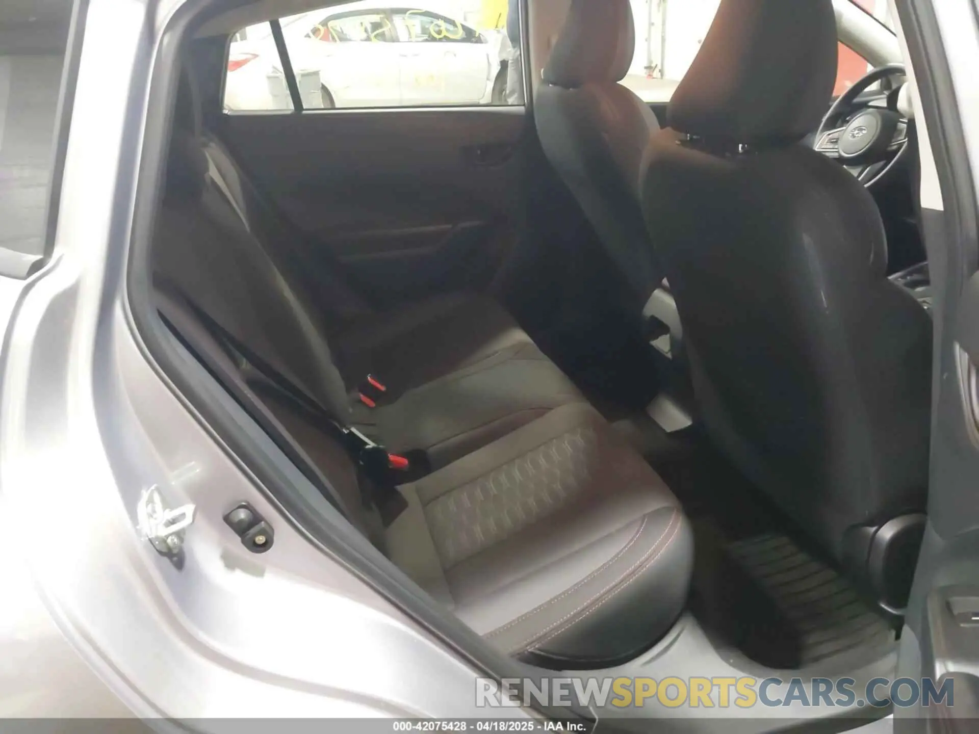 8 fotografías del automóvil dañado JF1GUAFC6R8224162 SUBARU IMPREZA 2024