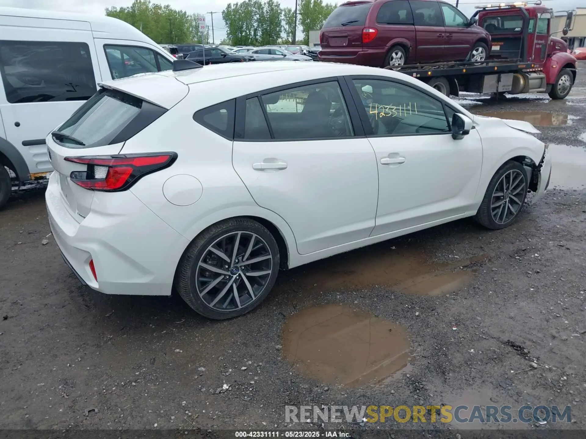 4 fotografías del automóvil dañado JF1GUAFC6R8228695 SUBARU IMPREZA 2024