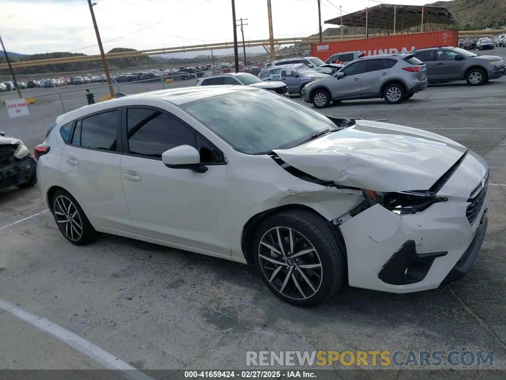 13 fotografías del automóvil dañado JF1GUAFC6R8383859 SUBARU IMPREZA 2024
