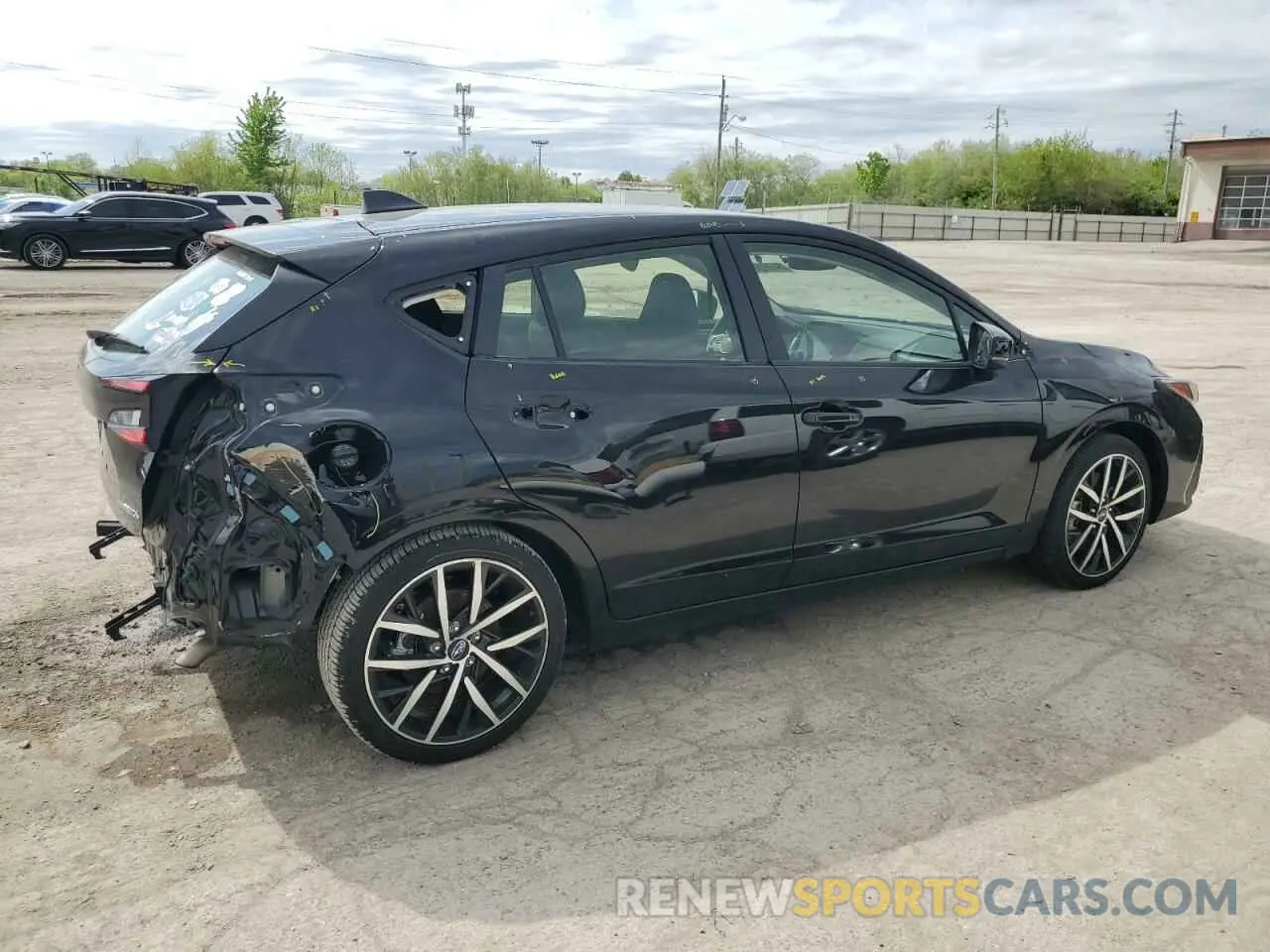 3 fotografías del automóvil dañado JF1GUAFC6R8394182 SUBARU IMPREZA 2024
