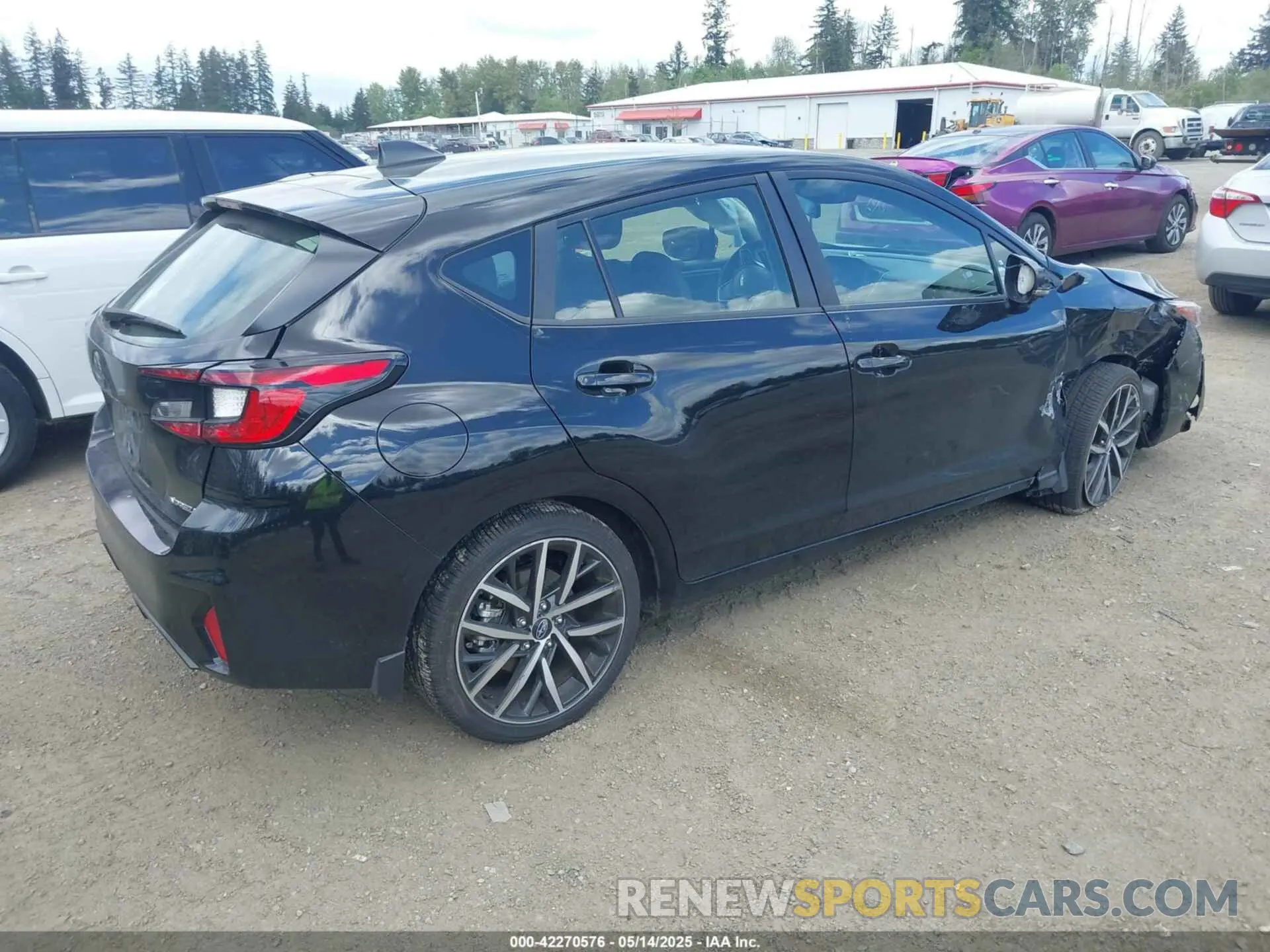 4 fotografías del automóvil dañado JF1GUAFC8R8333867 SUBARU IMPREZA 2024