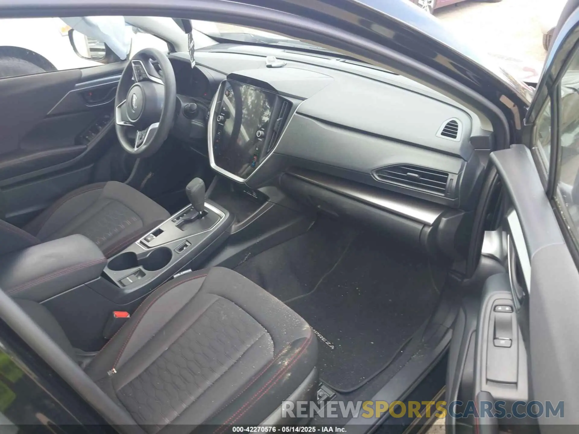 5 fotografías del automóvil dañado JF1GUAFC8R8333867 SUBARU IMPREZA 2024