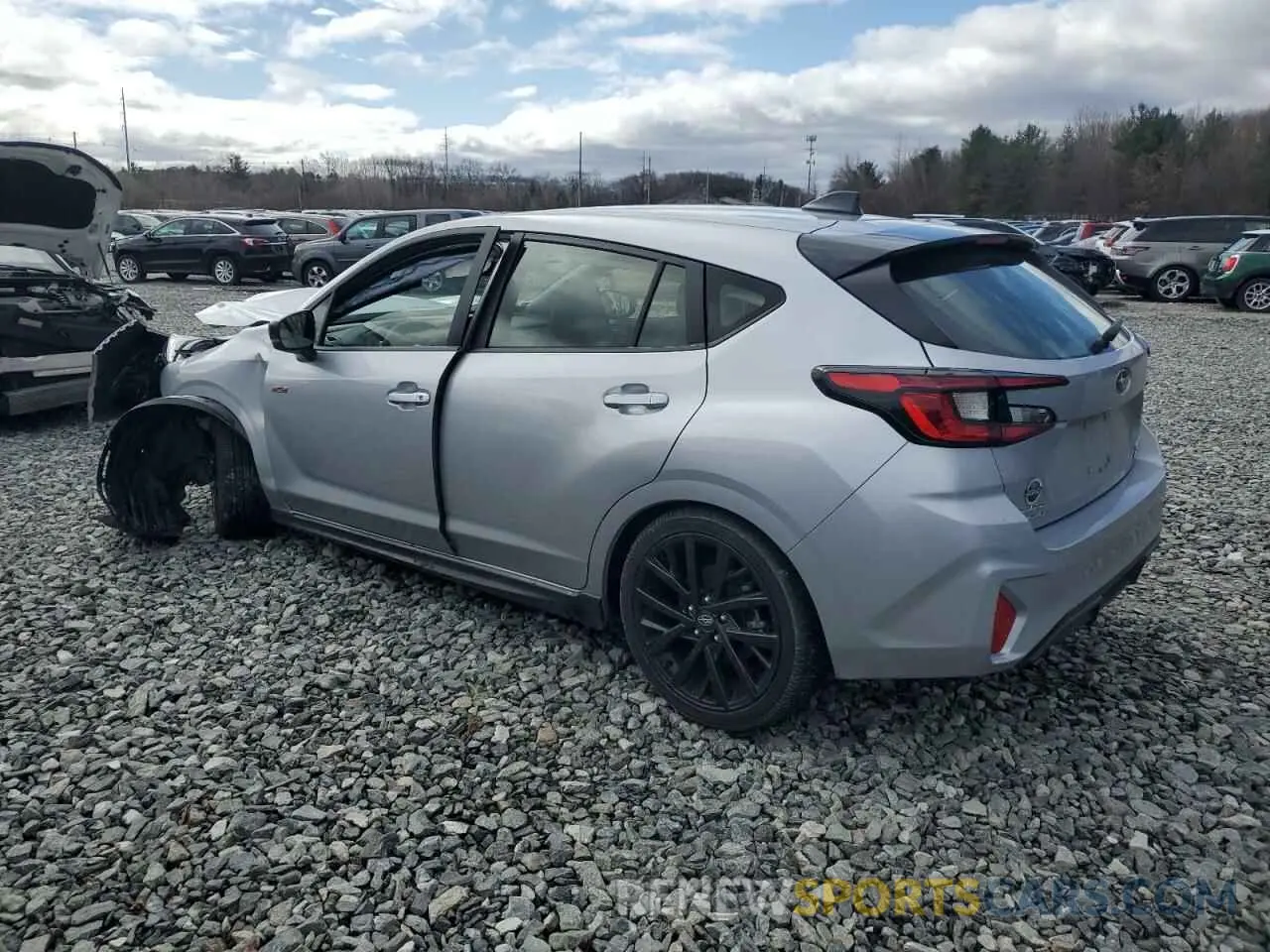 2 fotografías del automóvil dañado JF1GUHHC7R8272355 SUBARU IMPREZA 2024