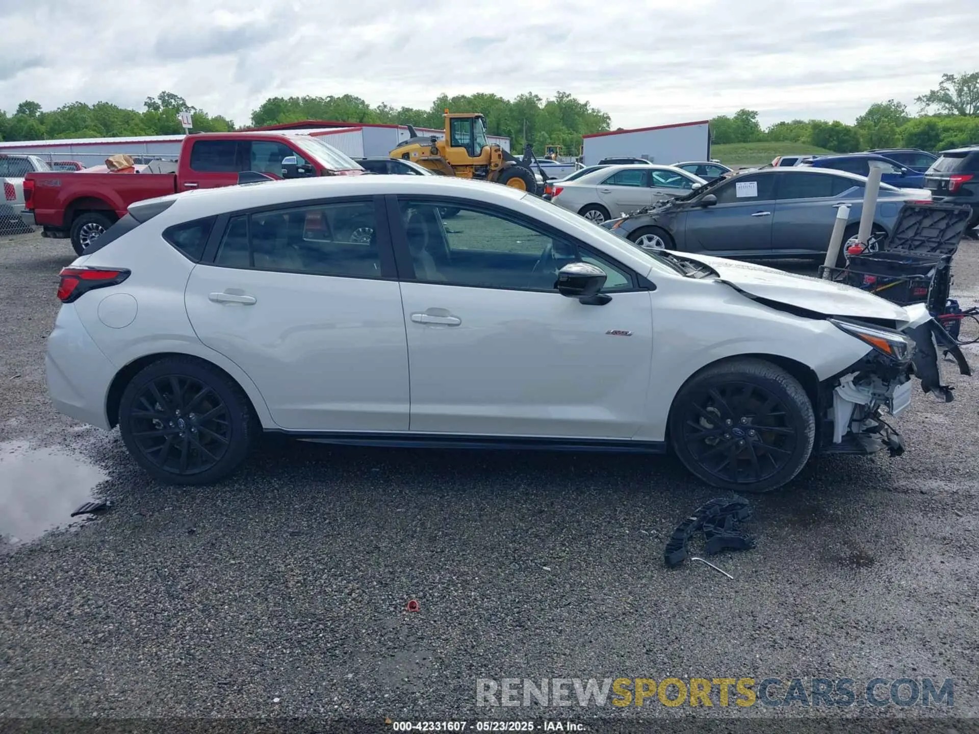 12 fotografías del automóvil dañado JF1GUHHC7R8865729 SUBARU IMPREZA 2024