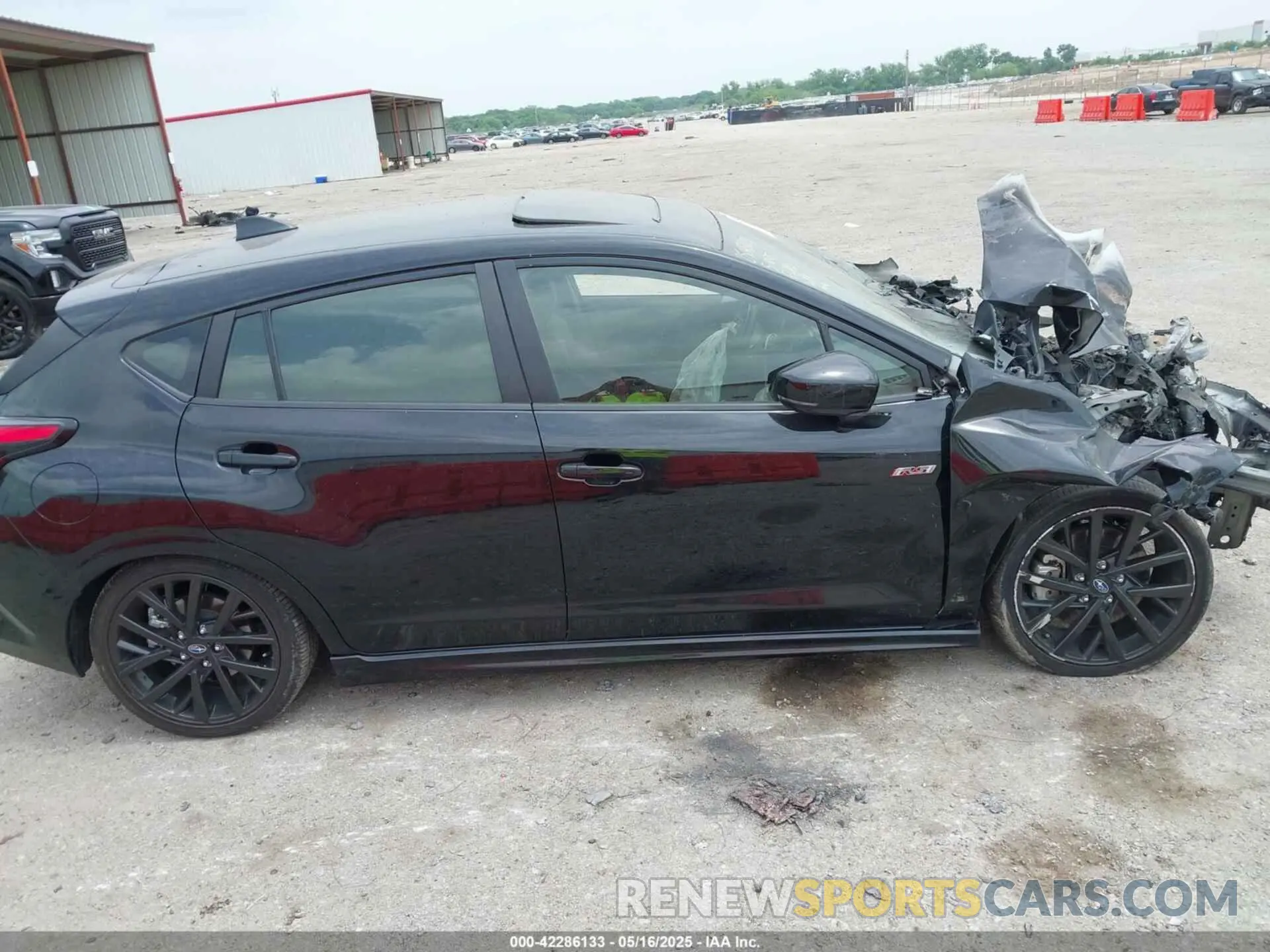 13 fotografías del automóvil dañado JF1GUHJC3R8247169 SUBARU IMPREZA 2024