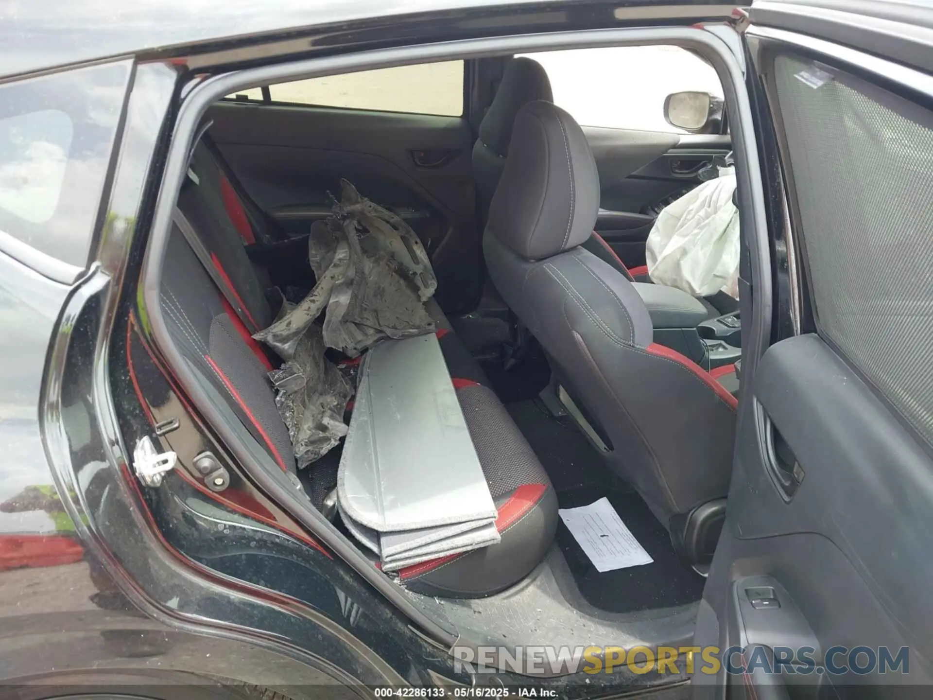 8 fotografías del automóvil dañado JF1GUHJC3R8247169 SUBARU IMPREZA 2024