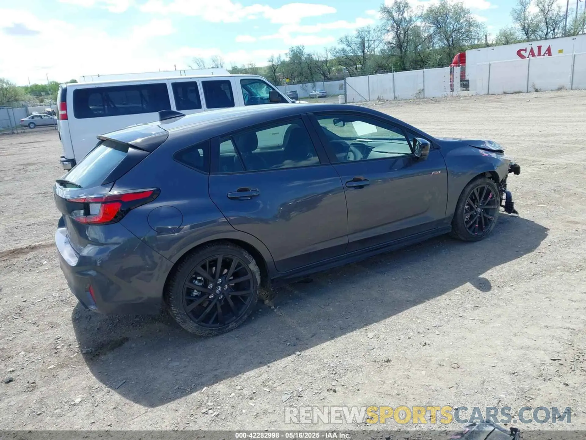 4 fotografías del automóvil dañado JF1GUHJC8R8902331 SUBARU IMPREZA 2024