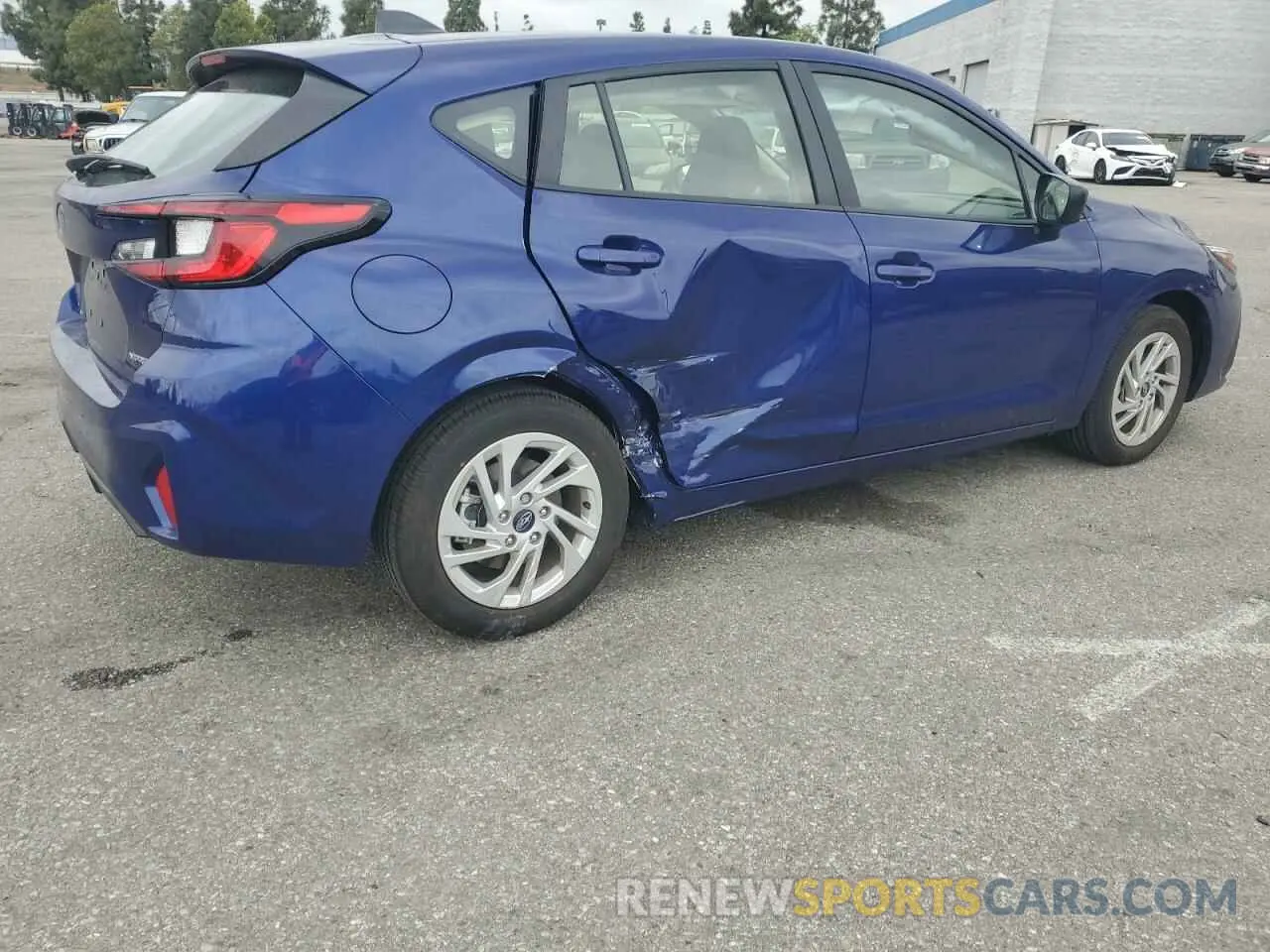 3 fotografías del automóvil dañado JF1GUABC1S8222153 SUBARU IMPREZA 2025