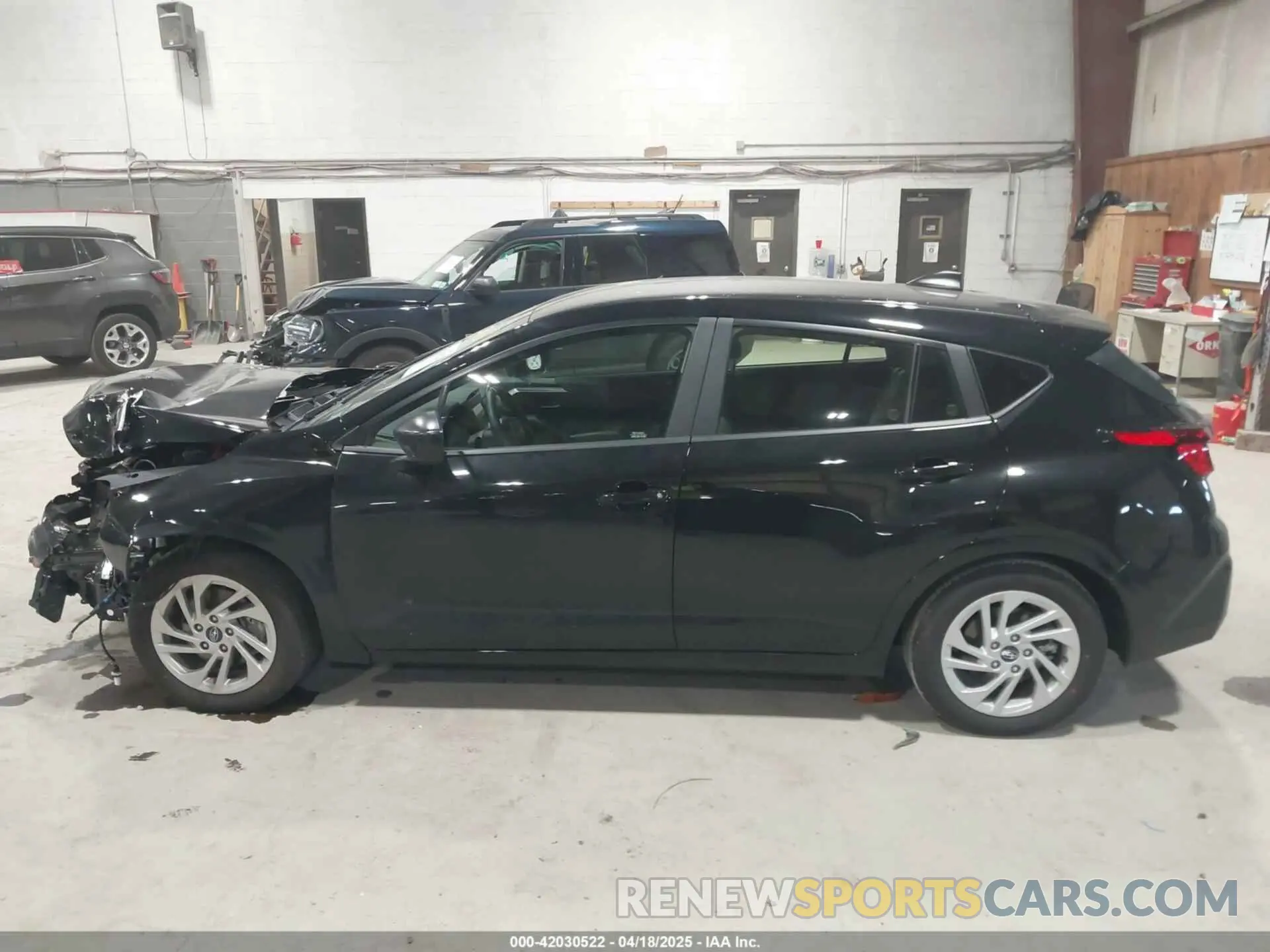14 fotografías del automóvil dañado JF1GUABC7S8207544 SUBARU IMPREZA 2025