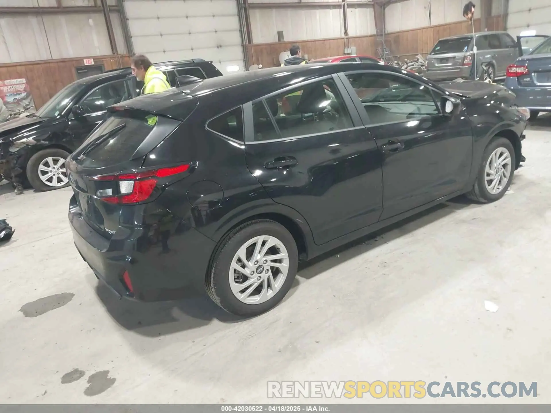 4 fotografías del automóvil dañado JF1GUABC7S8207544 SUBARU IMPREZA 2025