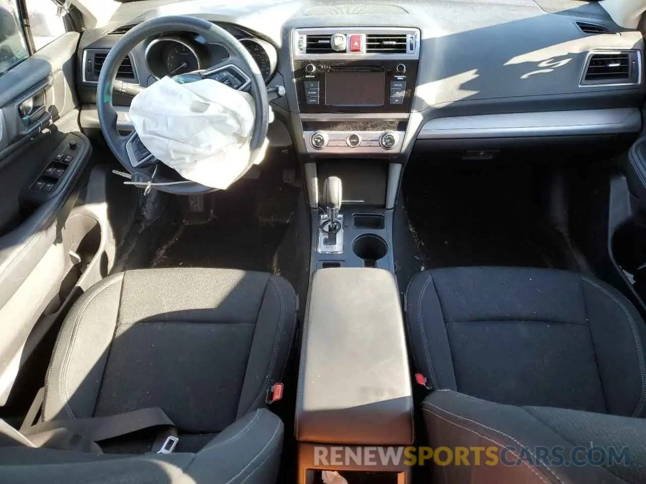8 fotografías del automóvil dañado 4S3BNAB65K3022207 SUBARU LEGACY 2019