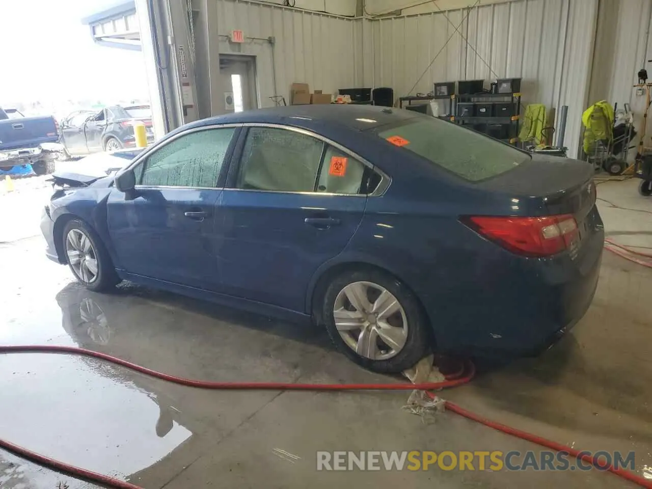 2 fotografías del automóvil dañado 4S3BNAB68K3024825 SUBARU LEGACY 2019