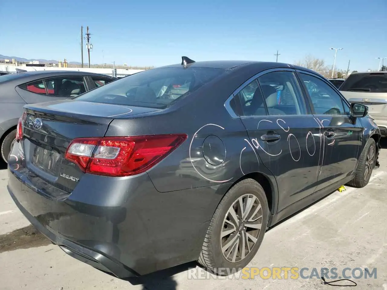 3 fotografías del automóvil dañado 4S3BNAF62K3023843 SUBARU LEGACY 2019