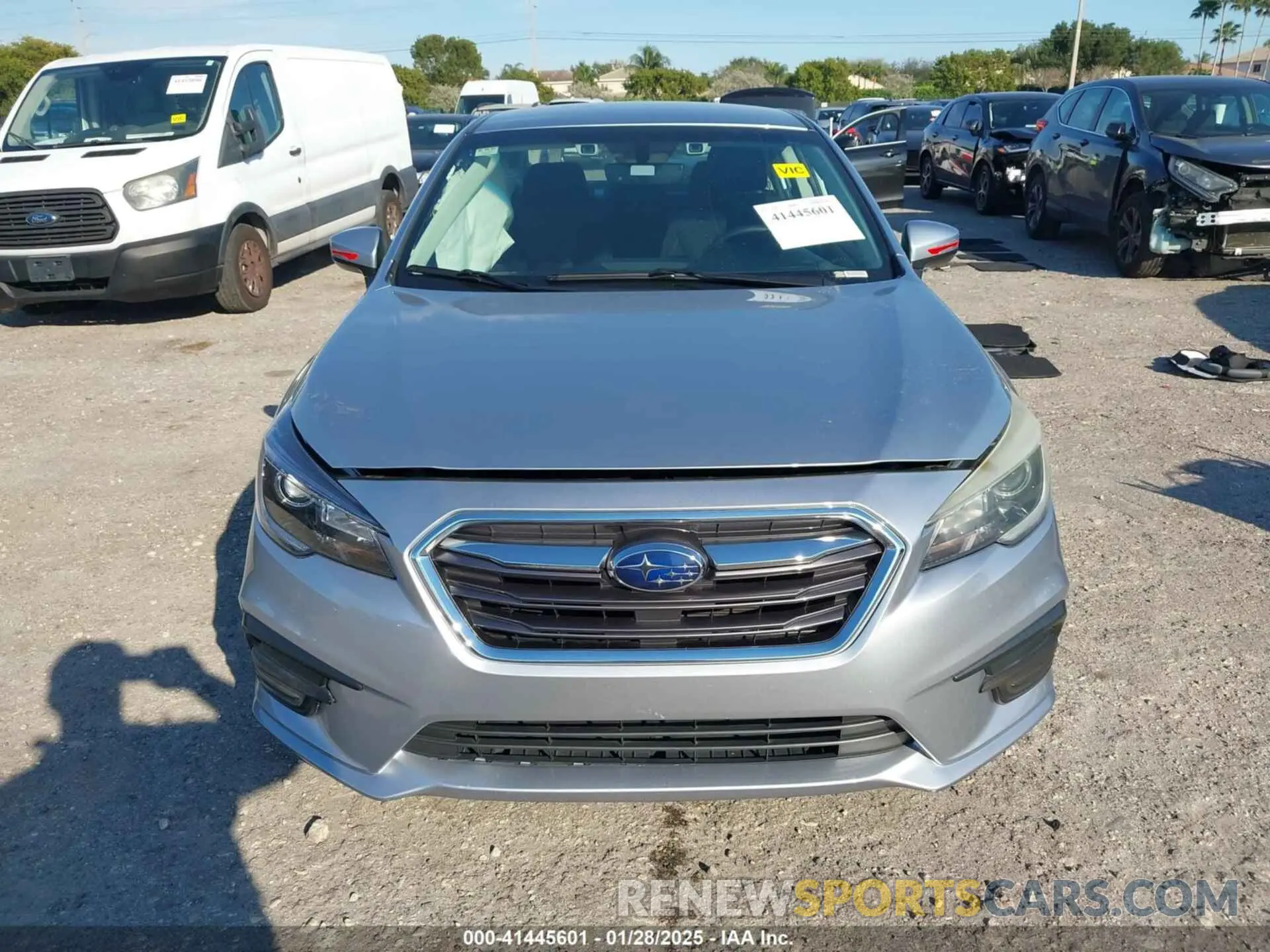 11 fotografías del automóvil dañado 4S3BNAF62K3031974 SUBARU LEGACY 2019