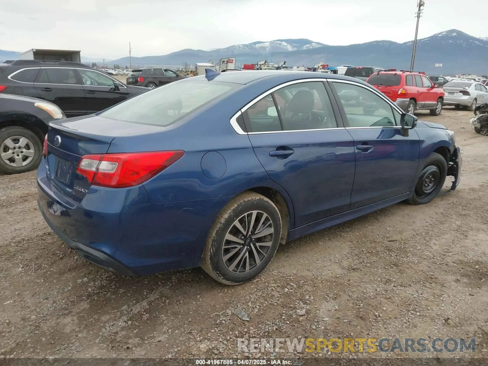 4 fotografías del automóvil dañado 4S3BNAF68K3016704 SUBARU LEGACY 2019