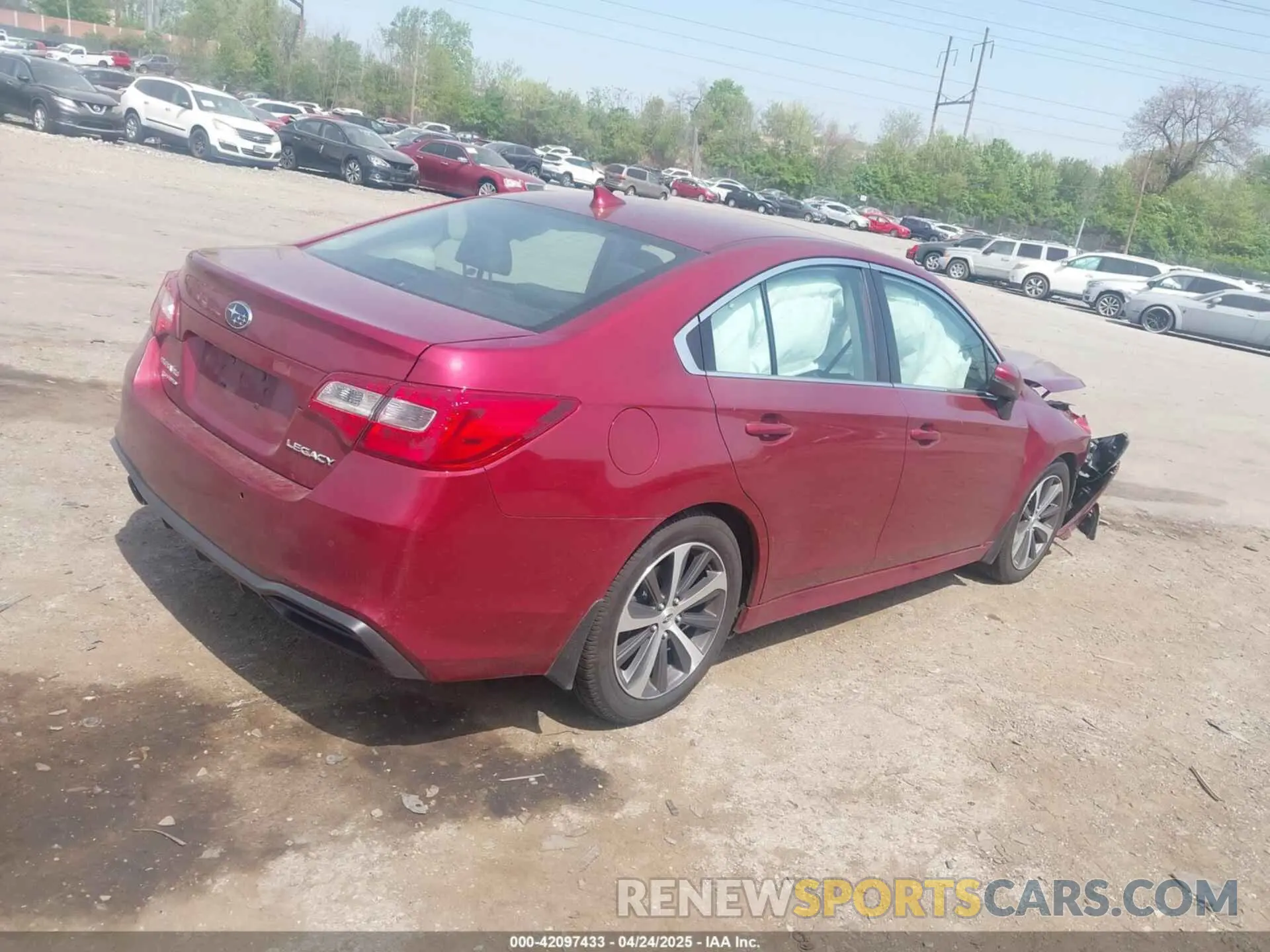 4 fotografías del automóvil dañado 4S3BNAN62K3017705 SUBARU LEGACY 2019