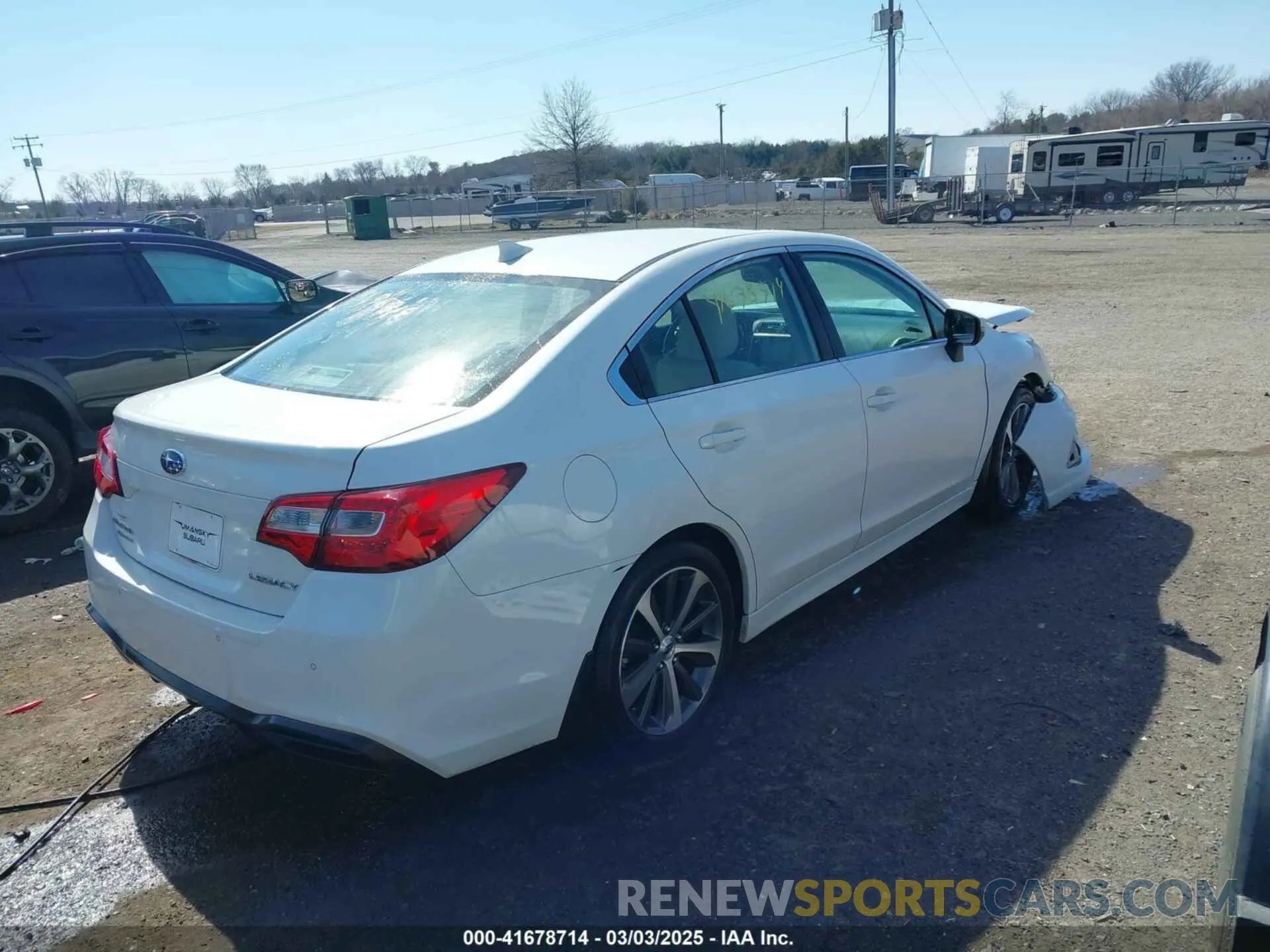 4 fotografías del automóvil dañado 4S3BNAN65K3009856 SUBARU LEGACY 2019