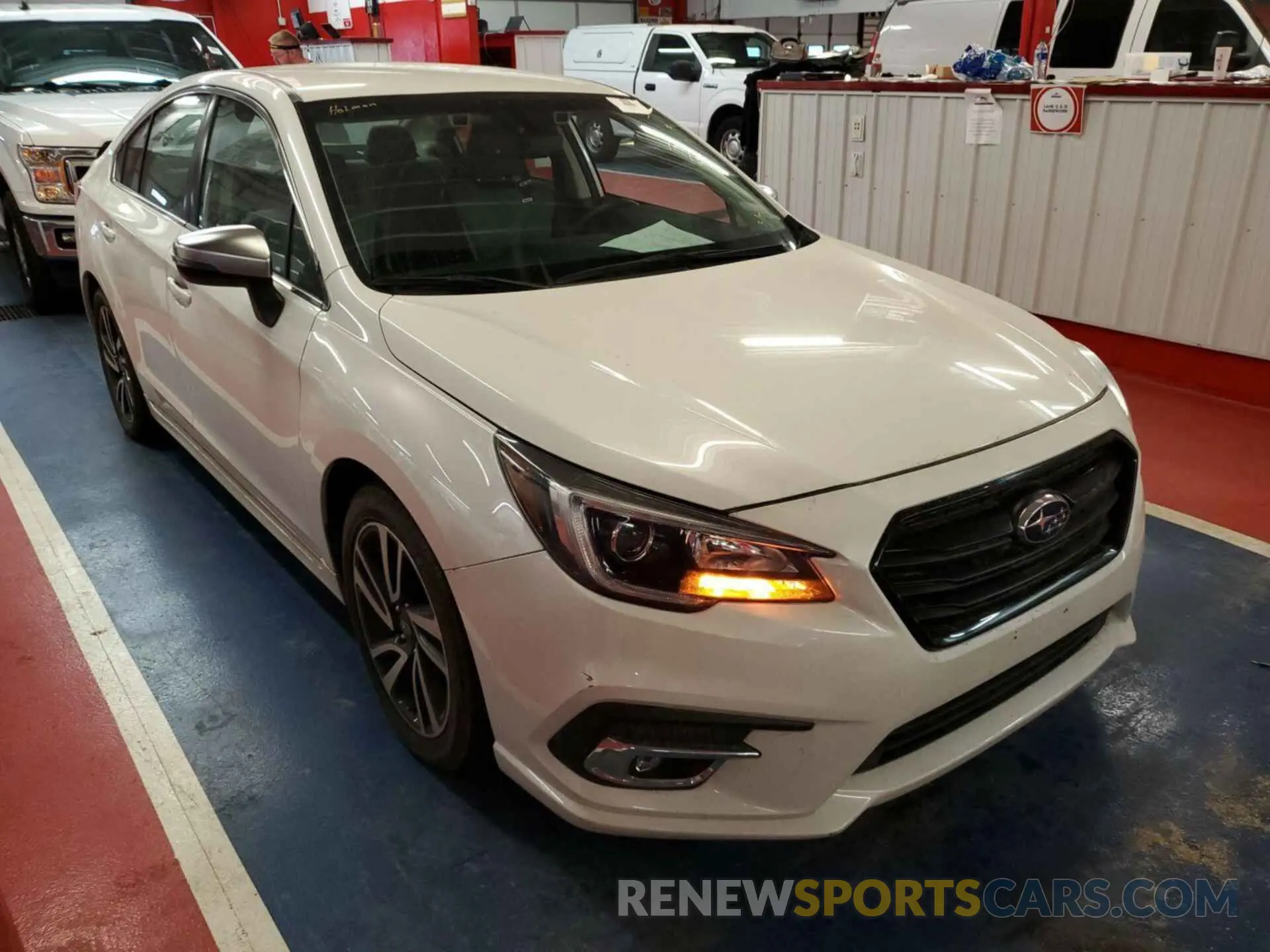 6 fotografías del automóvil dañado 4S3BNAR68K3040450 SUBARU LEGACY 2019