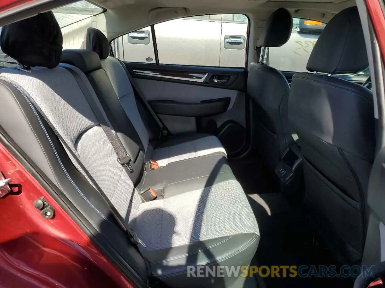 10 fotografías del automóvil dañado 4S3BNAS67K3008146 SUBARU LEGACY 2019