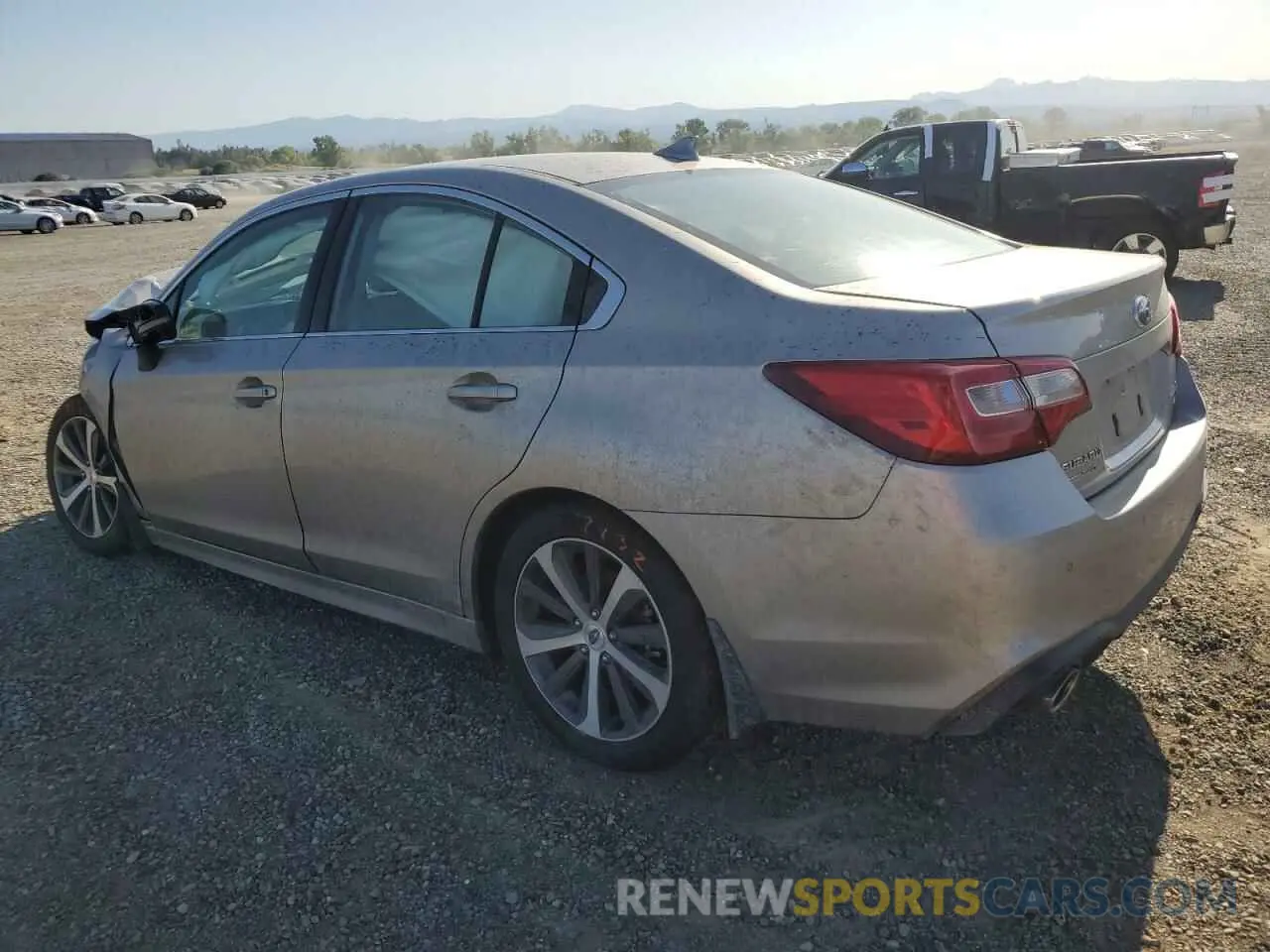 2 fotografías del automóvil dañado 4S3BNEN60K3003728 SUBARU LEGACY 2019