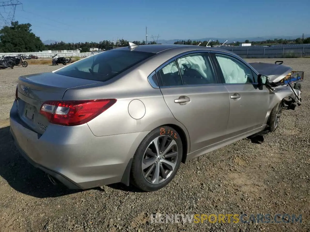 3 fotografías del automóvil dañado 4S3BNEN60K3003728 SUBARU LEGACY 2019