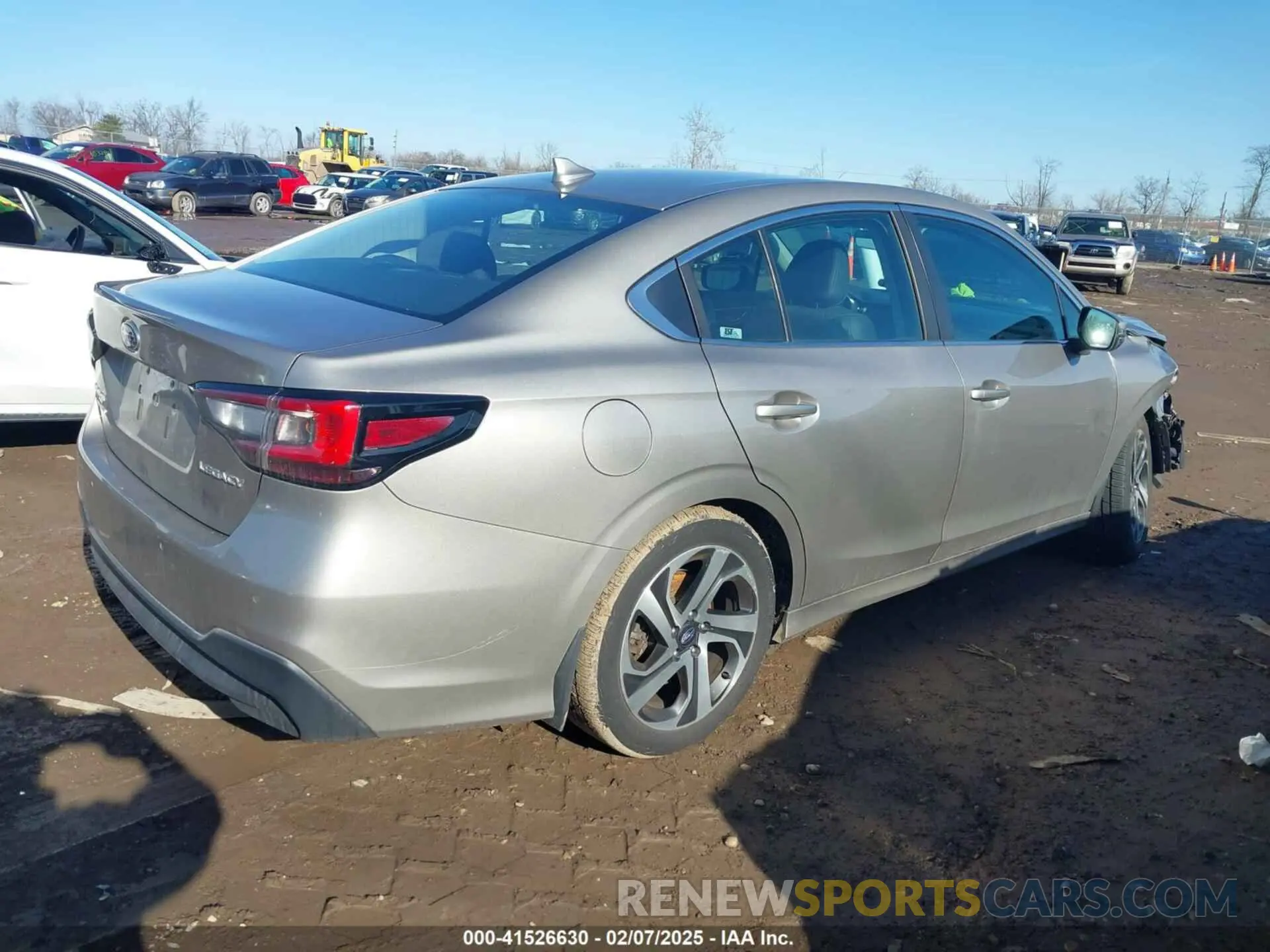 4 fotografías del automóvil dañado 4S3BWAL69L3032686 SUBARU LEGACY 2020
