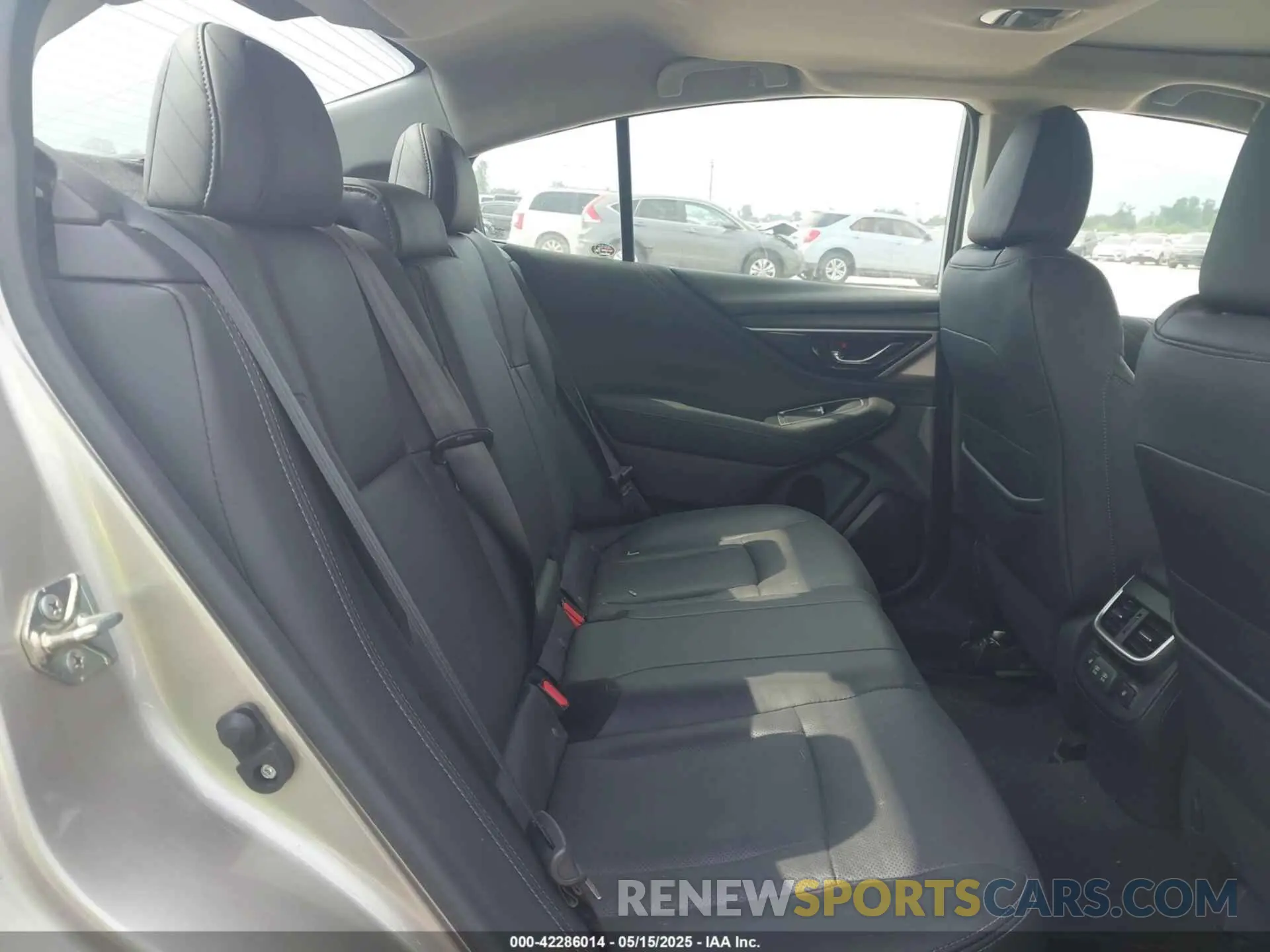 8 fotografías del automóvil dañado 4S3BWAN60L3026689 SUBARU LEGACY 2020