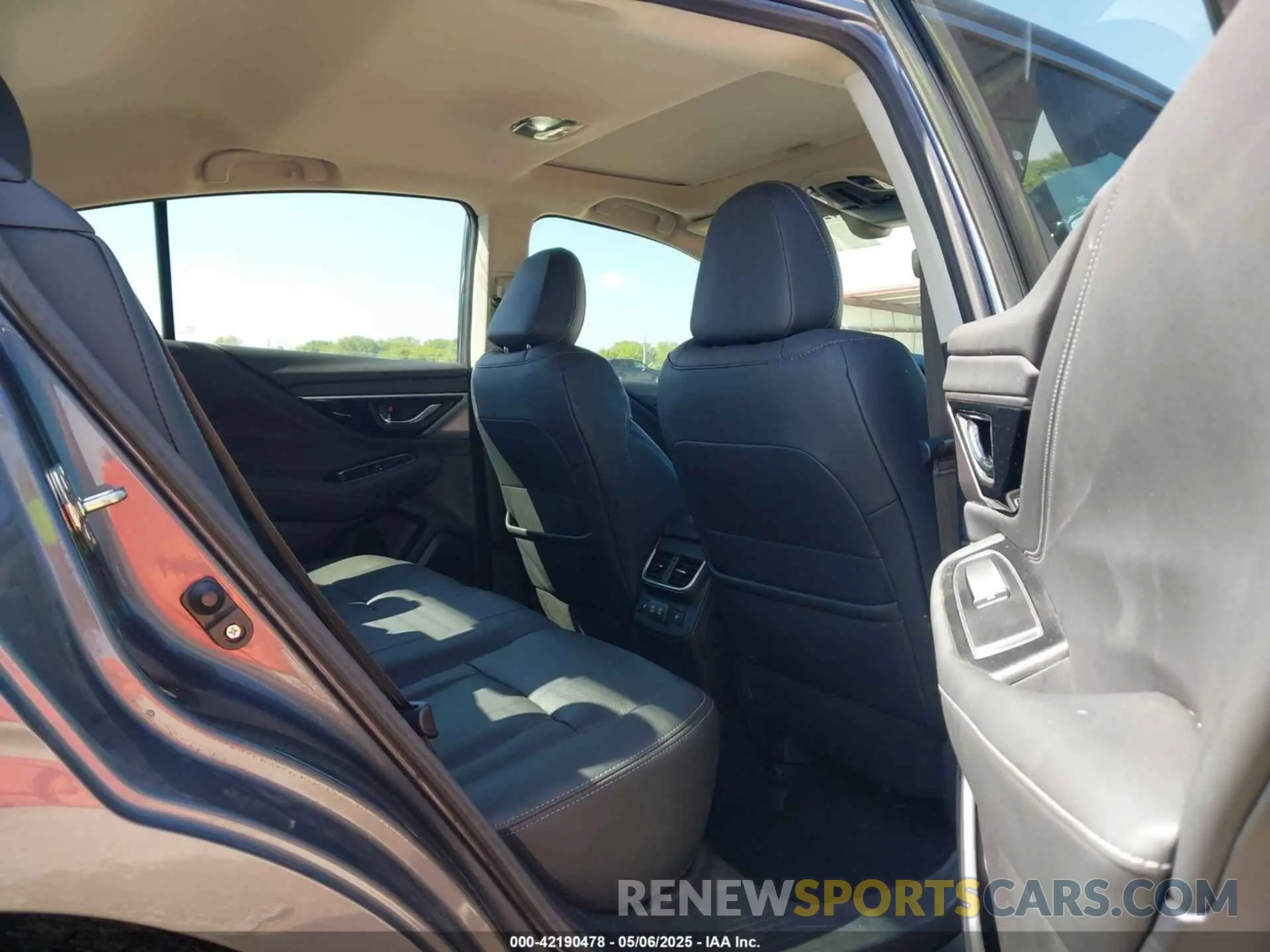 8 fotografías del automóvil dañado 4S3BWAN63L3017159 SUBARU LEGACY 2020