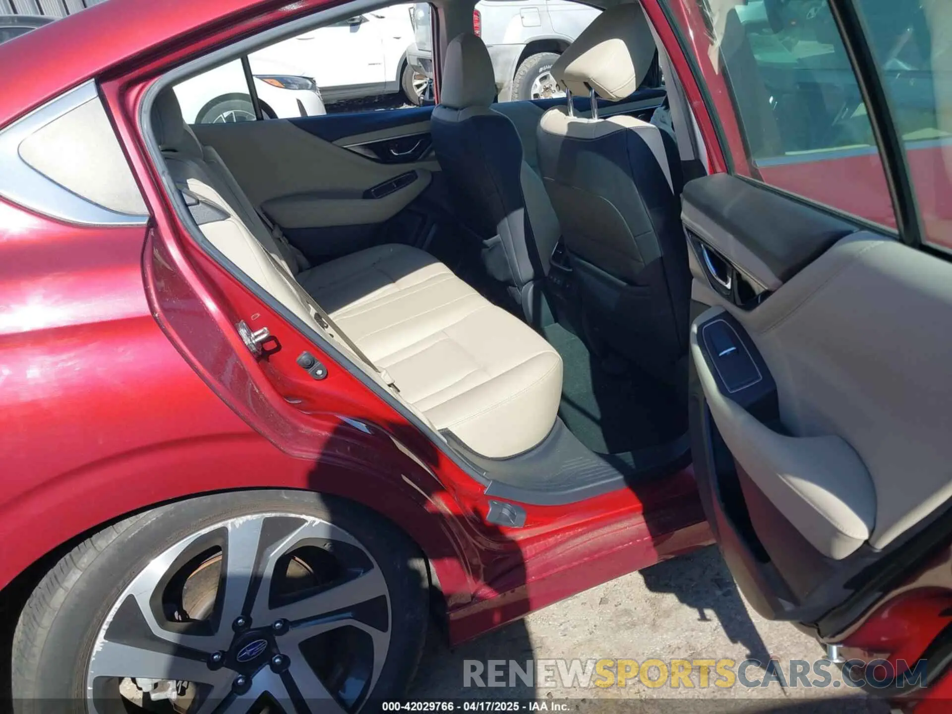 8 fotografías del automóvil dañado 4S3BWAN67L3007010 SUBARU LEGACY 2020