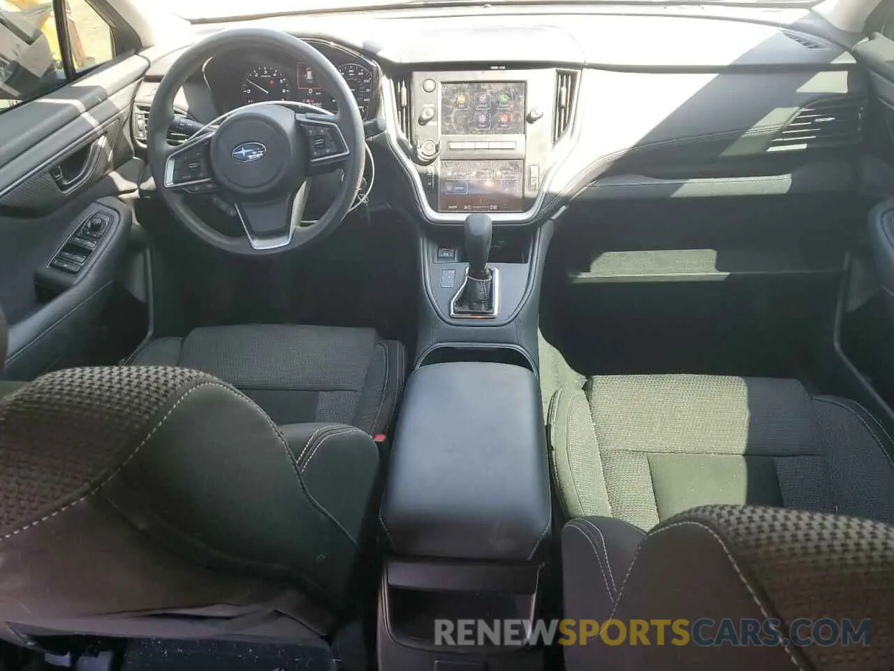 8 fotografías del automóvil dañado 4S4BTAAC2L3238848 SUBARU LEGACY 2020