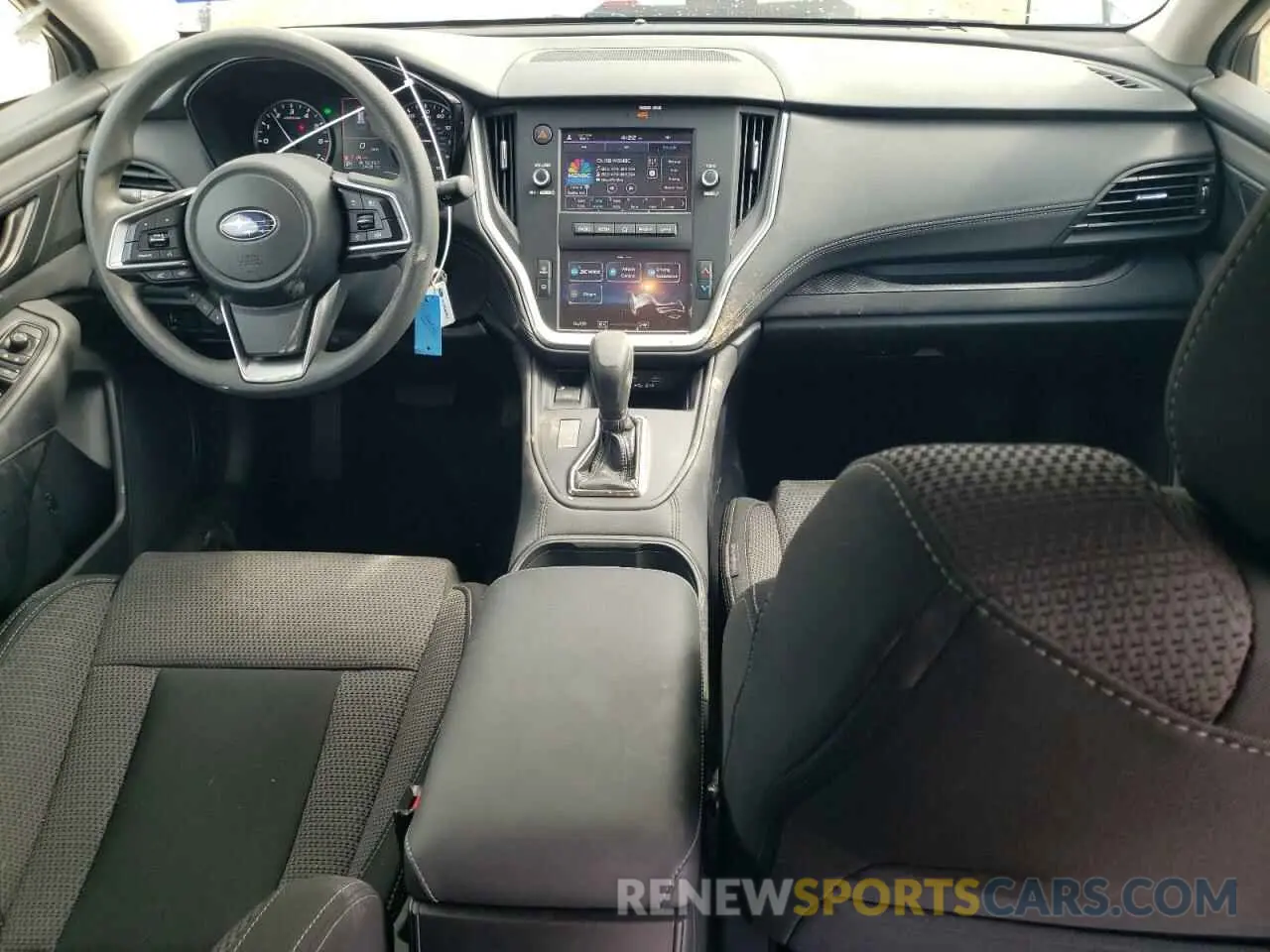 8 fotografías del automóvil dañado 4S4BTAAC7L3130032 SUBARU LEGACY 2020