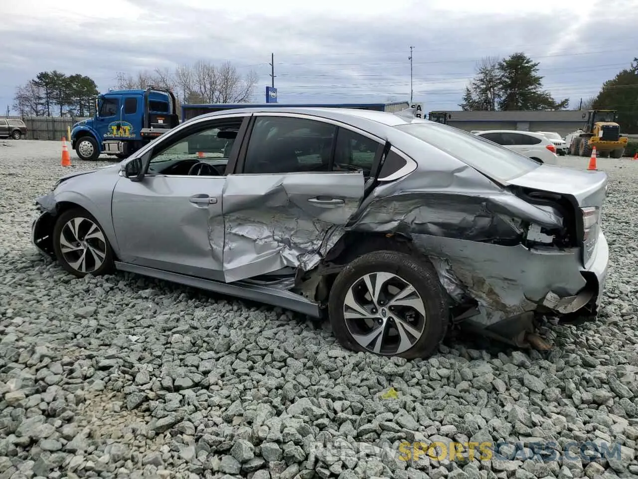 2 fotografías del automóvil dañado 4S3BWAC60M3004664 SUBARU LEGACY 2021