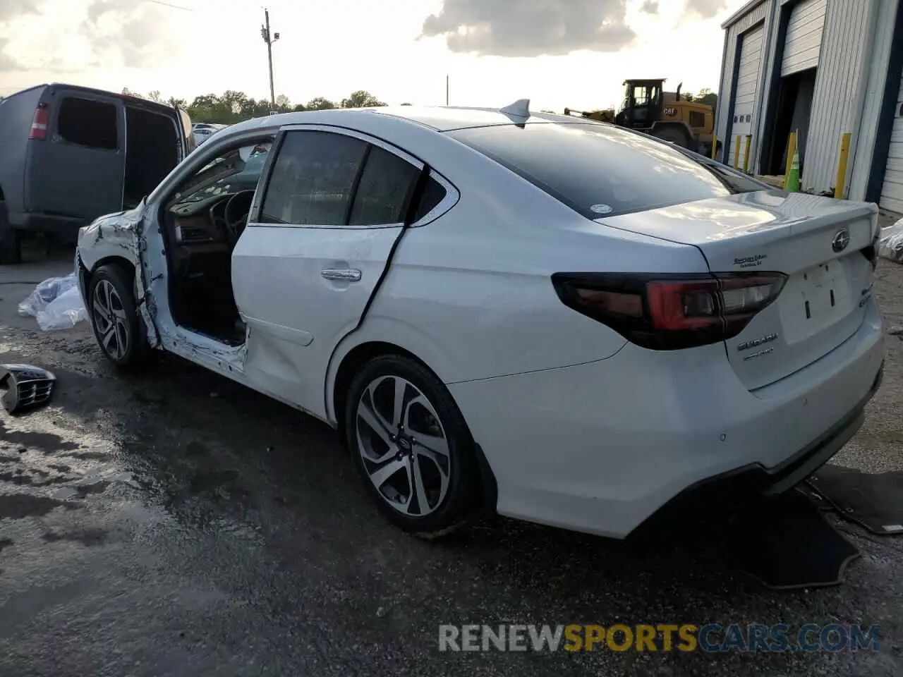2 fotografías del automóvil dañado 4S3BWGP61M3015993 SUBARU LEGACY 2021