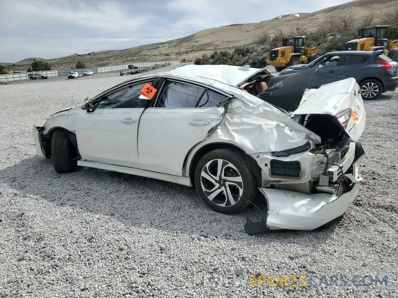 2 fotografías del automóvil dañado 4S3BWGP66M3004293 SUBARU LEGACY 2021