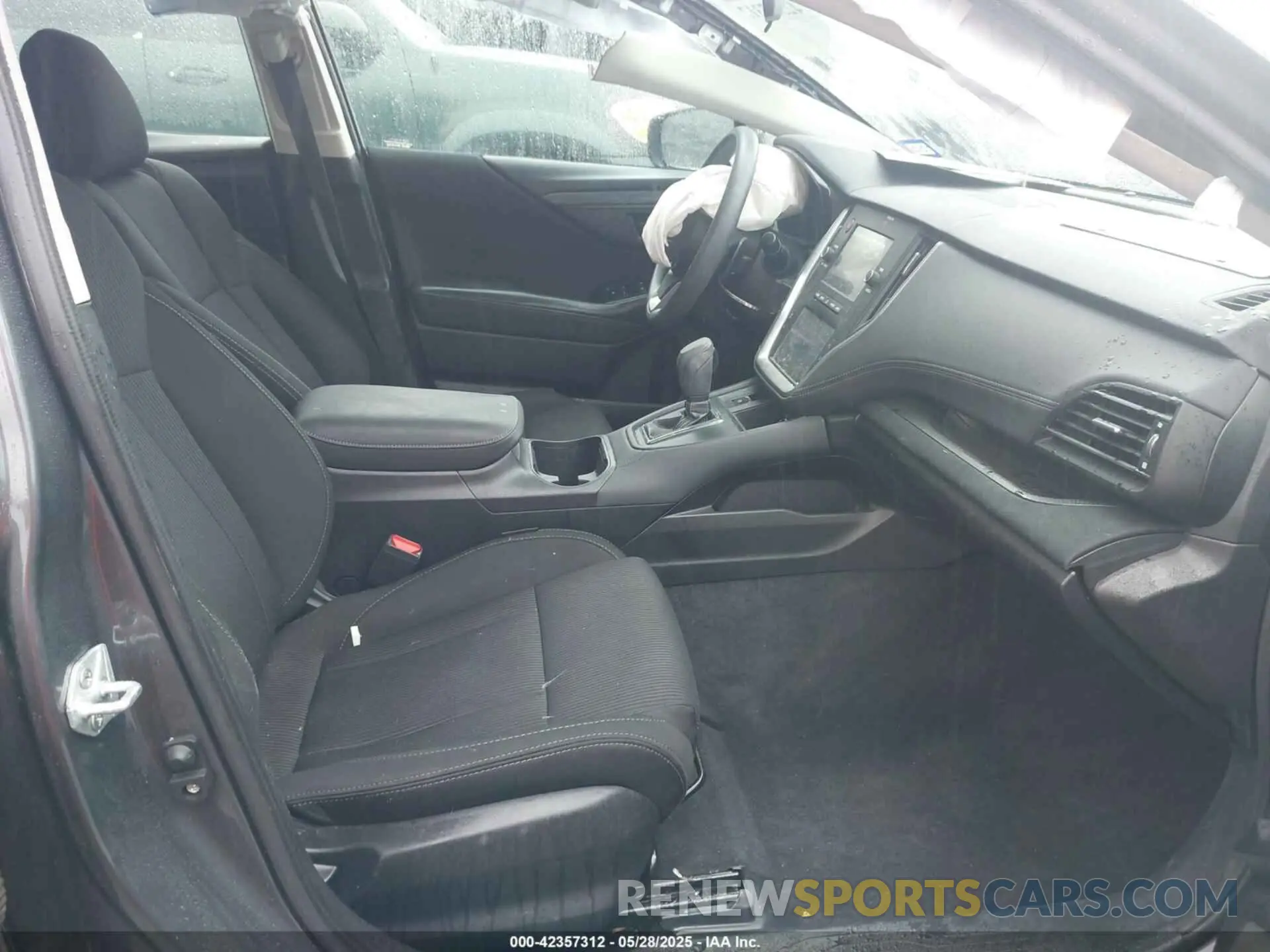 5 fotografías del automóvil dañado 4S3BWAB6XN3008661 SUBARU LEGACY 2022