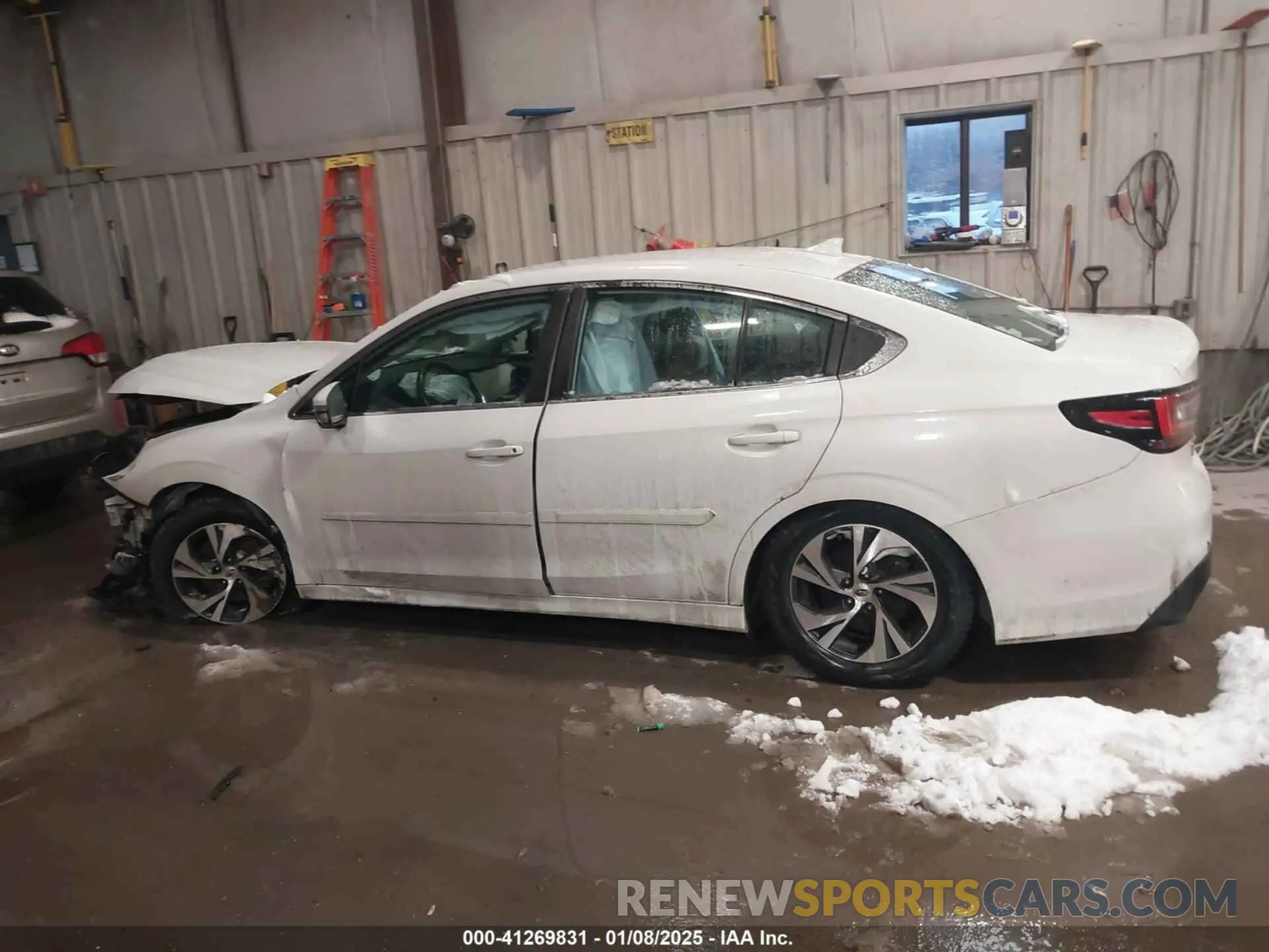 14 fotografías del automóvil dañado 4S3BWAD65N3016356 SUBARU LEGACY 2022