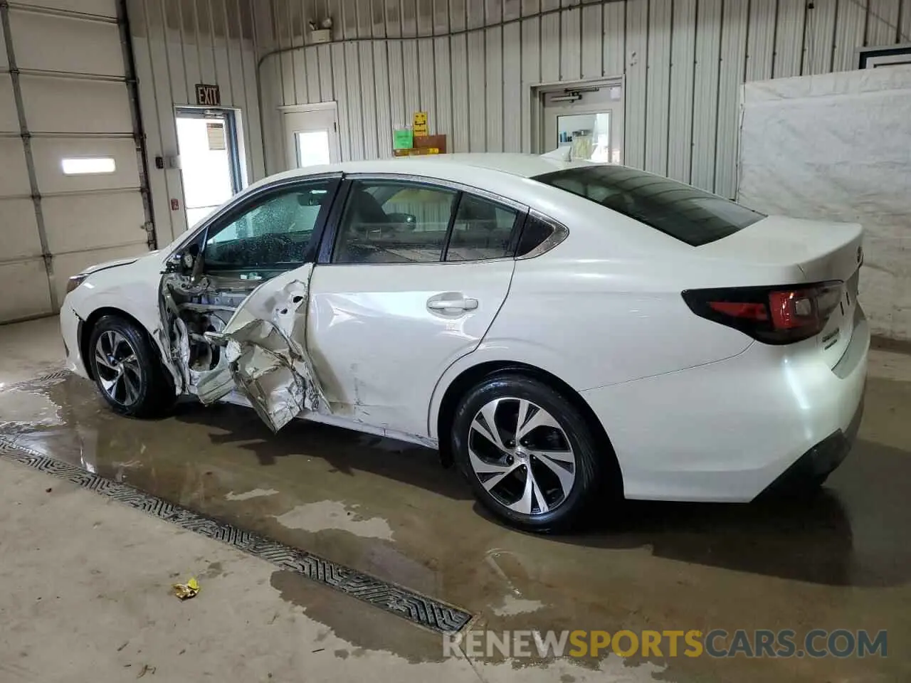 2 fotografías del automóvil dañado 4S3BWAD67N3012213 SUBARU LEGACY 2022