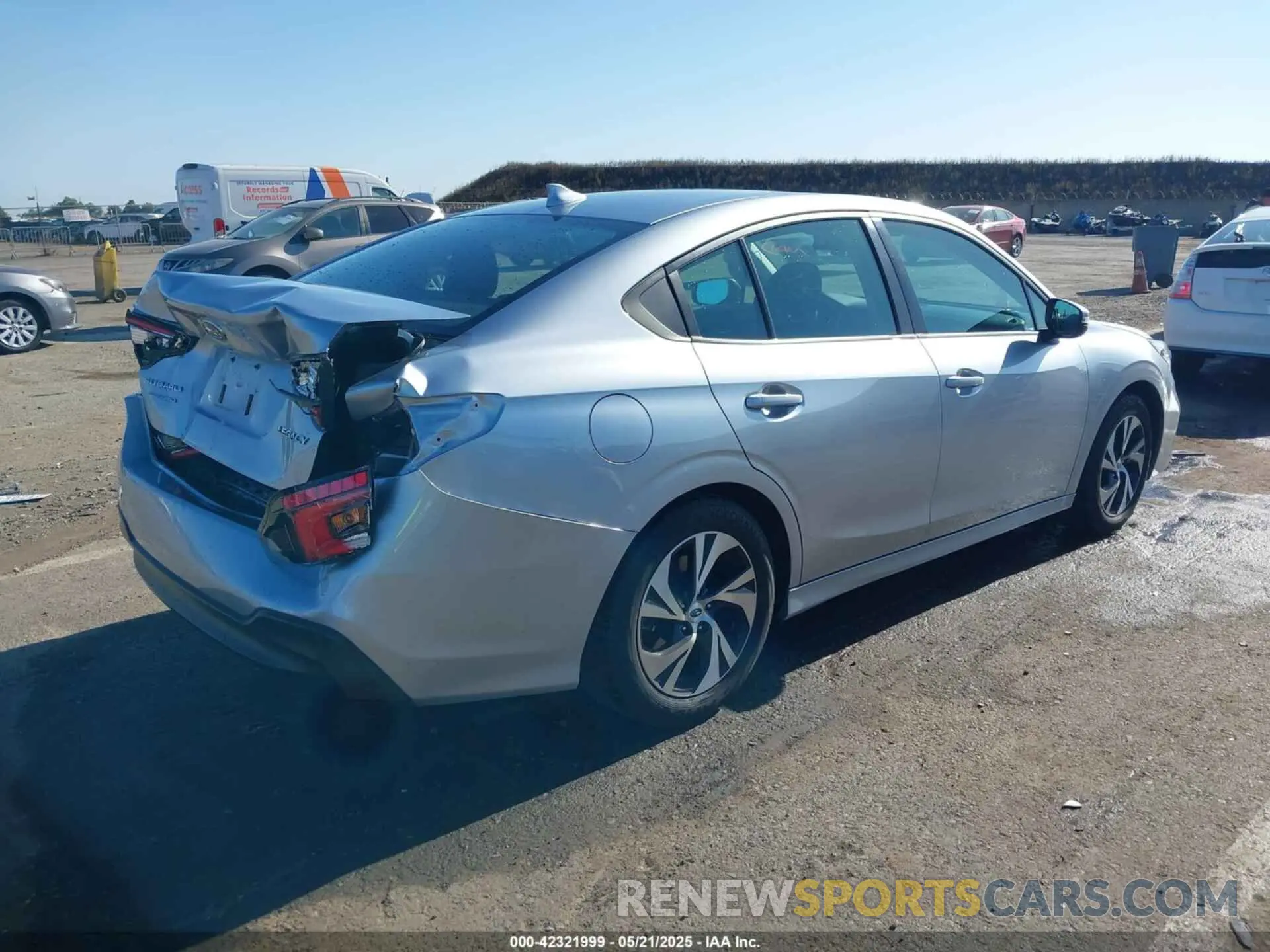 4 fotografías del automóvil dañado 4S3BWAD60P3010788 SUBARU LEGACY 2023