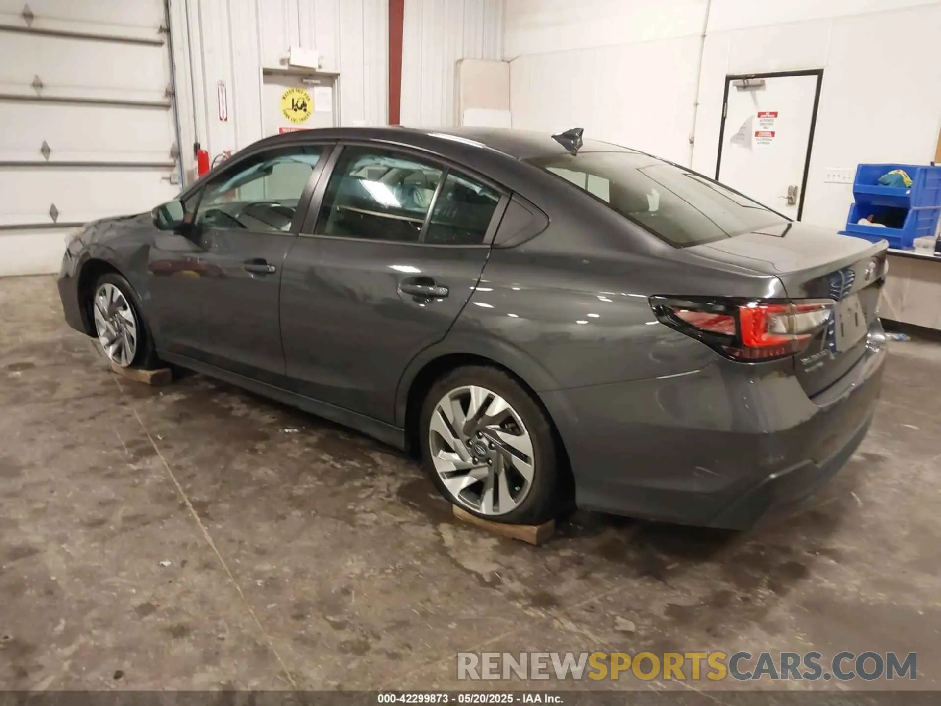 3 fotografías del automóvil dañado 4S3BWAN61P3014704 SUBARU LEGACY 2023