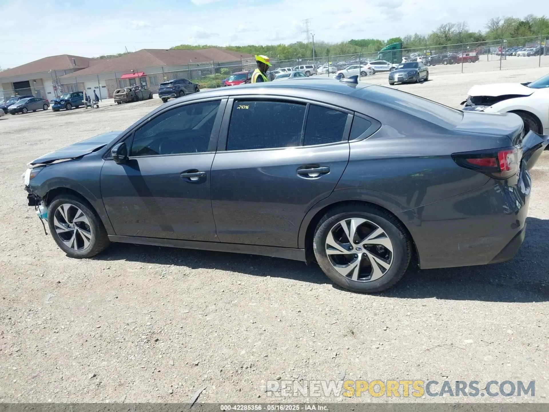 14 fotografías del automóvil dañado 4S3BWAC66R3019581 SUBARU LEGACY 2024
