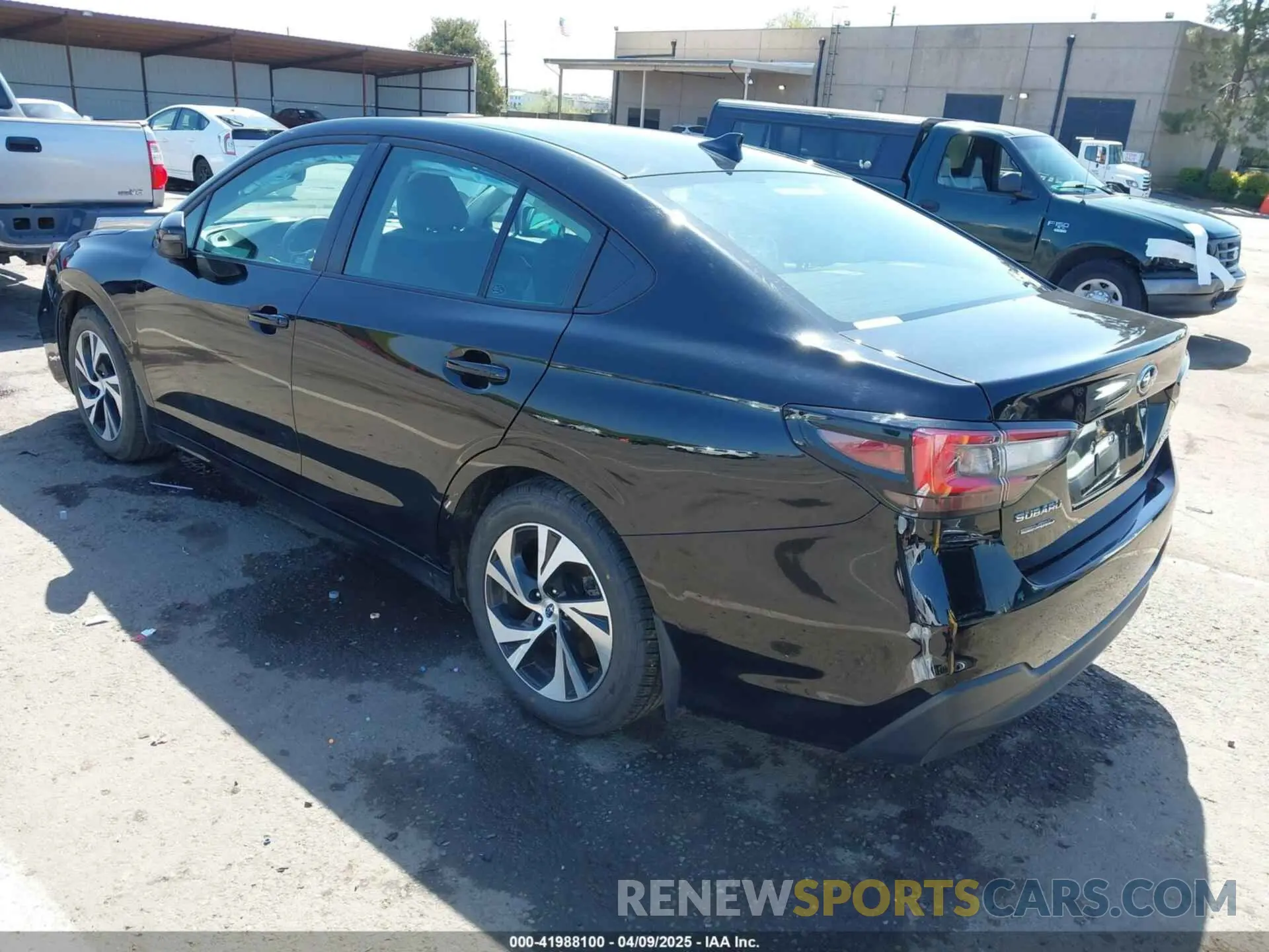 3 fotografías del automóvil dañado 4S3BWAC6XR3019597 SUBARU LEGACY 2024