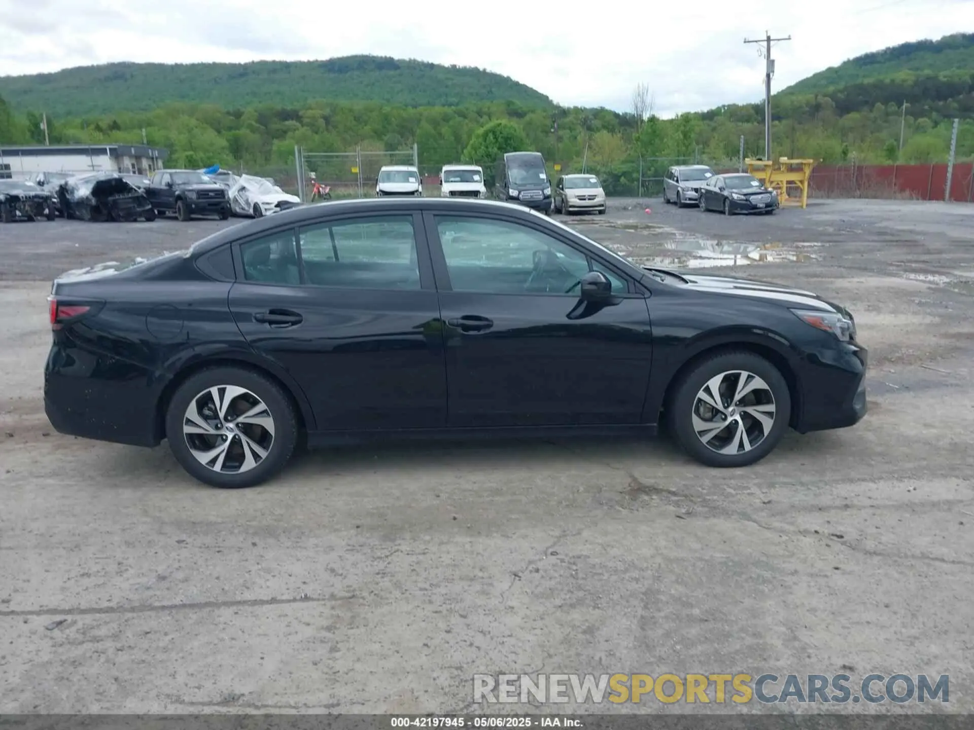 13 fotografías del automóvil dañado 4S3BWAD65R3019277 SUBARU LEGACY 2024